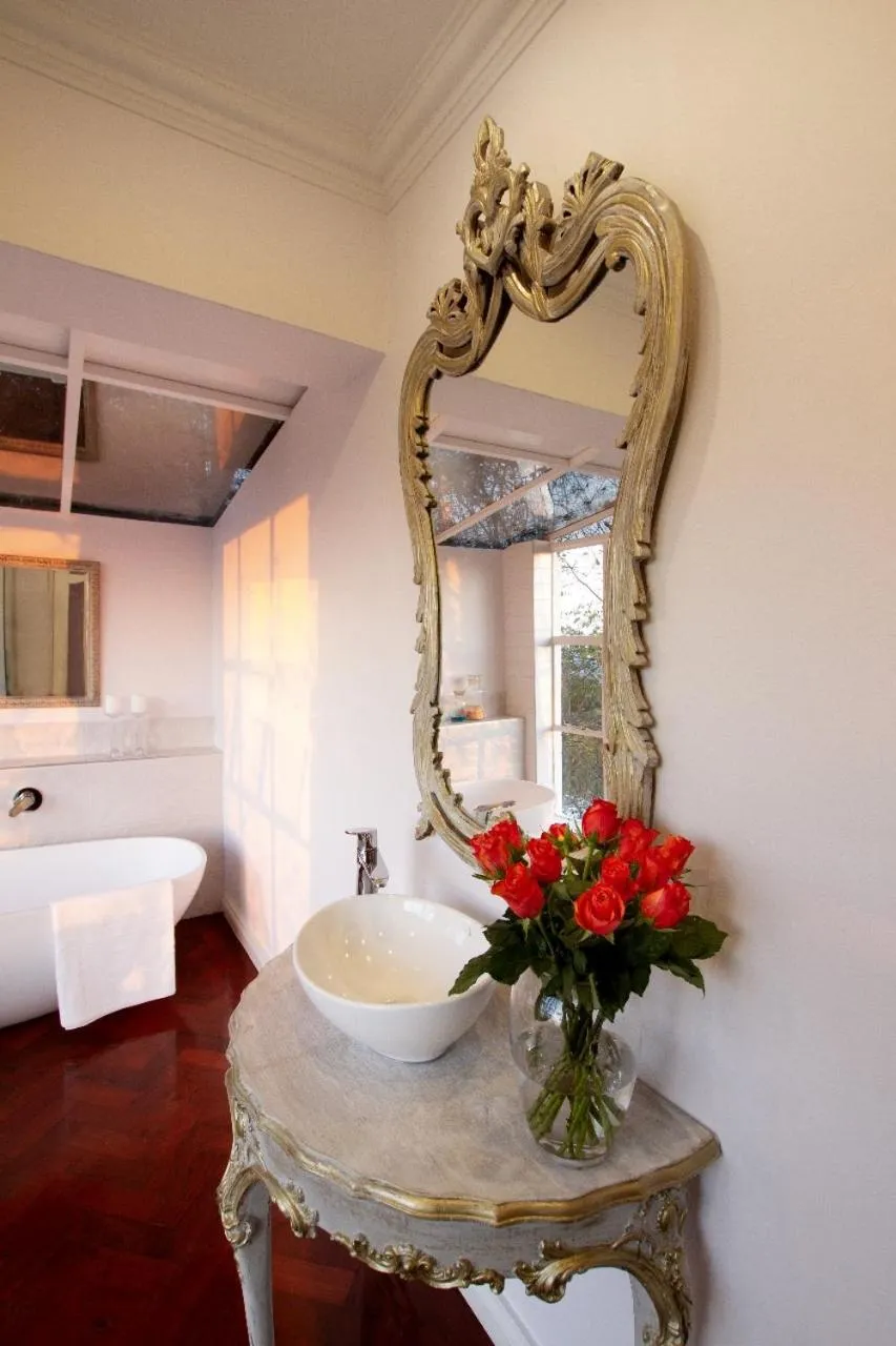 Bed in The Great Gatsby Houghton