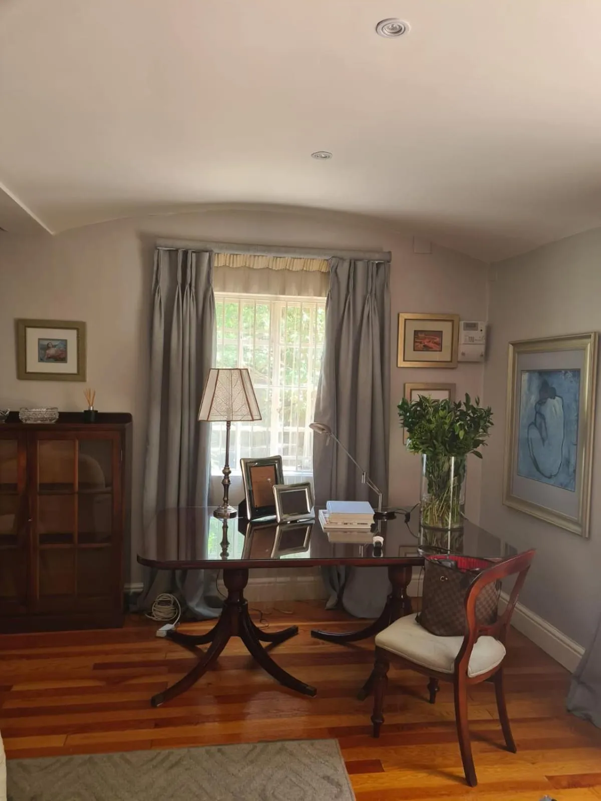 Seating area in The Great Gatsby Houghton