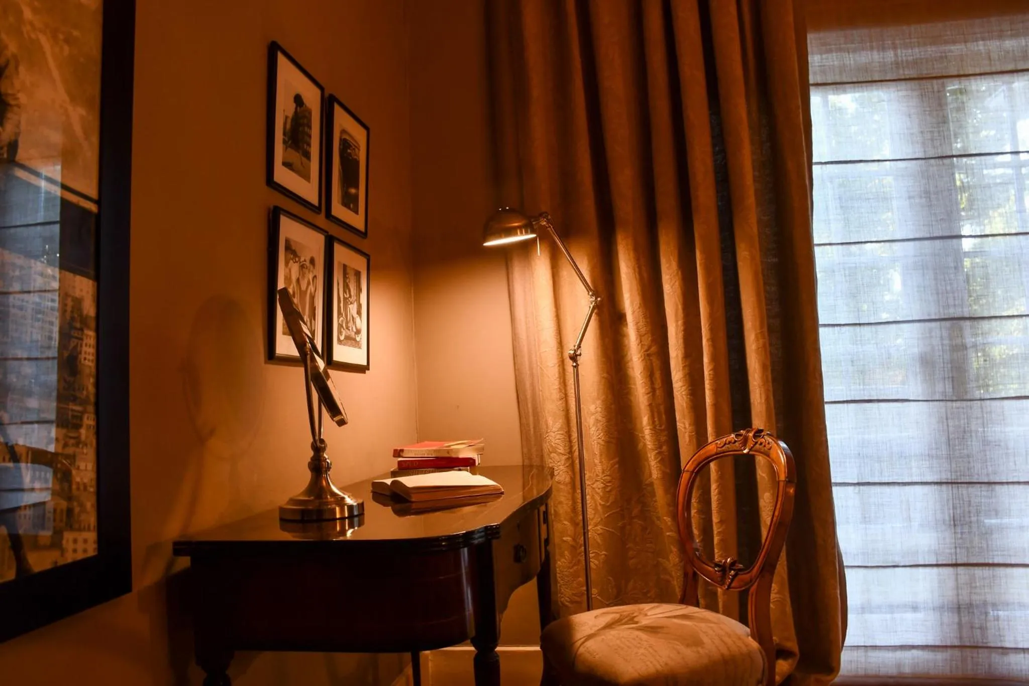 Bedroom in The Great Gatsby Houghton