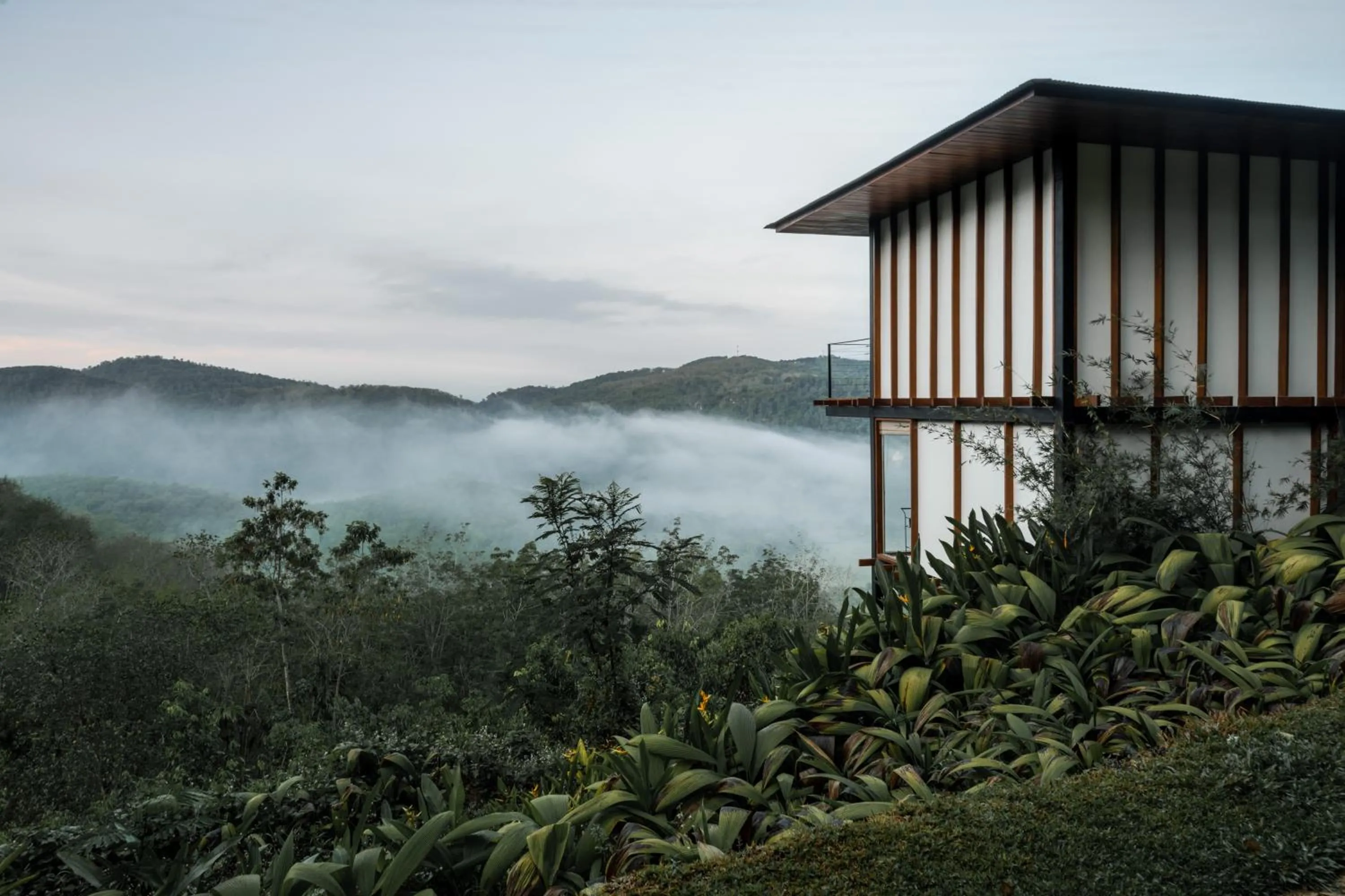 Property building in Glenross Living - A Collection of 7 Private Pool Villas and 3 Colonial Suites