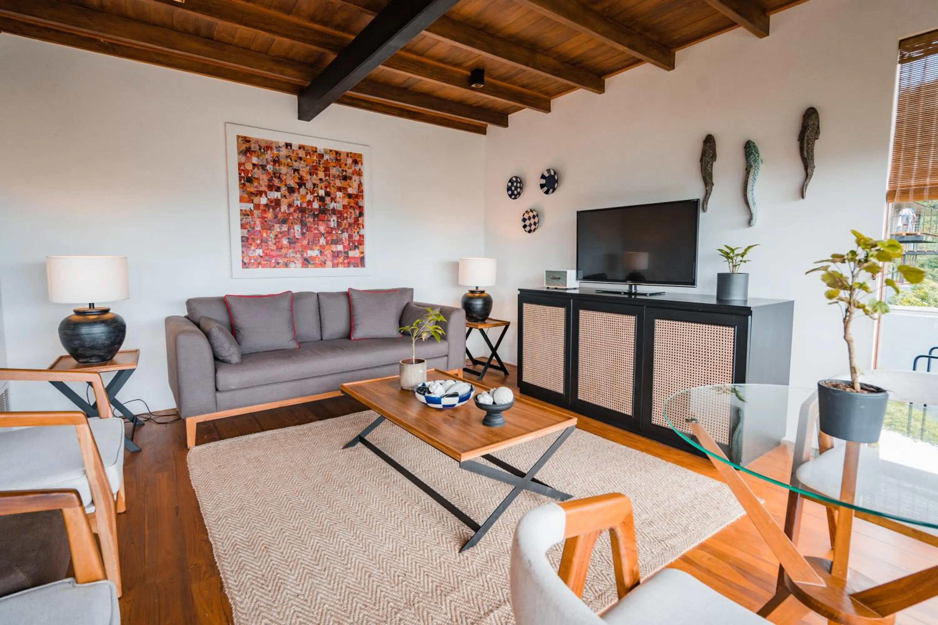 TV and multimedia in Glenross Living - A Collection of 7 Private Pool Villas and 3 Colonial Suites