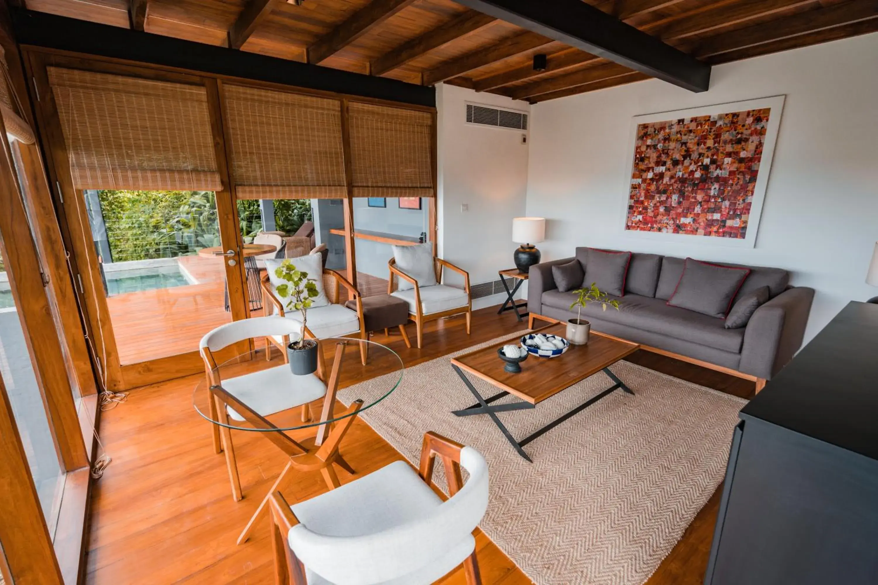 Living room in Glenross Living - A Collection of 7 Private Pool Villas and 3 Colonial Suites Living room in Glenross Living - A Collection of 7 Private Pool Villas and 3 Colonial Suites