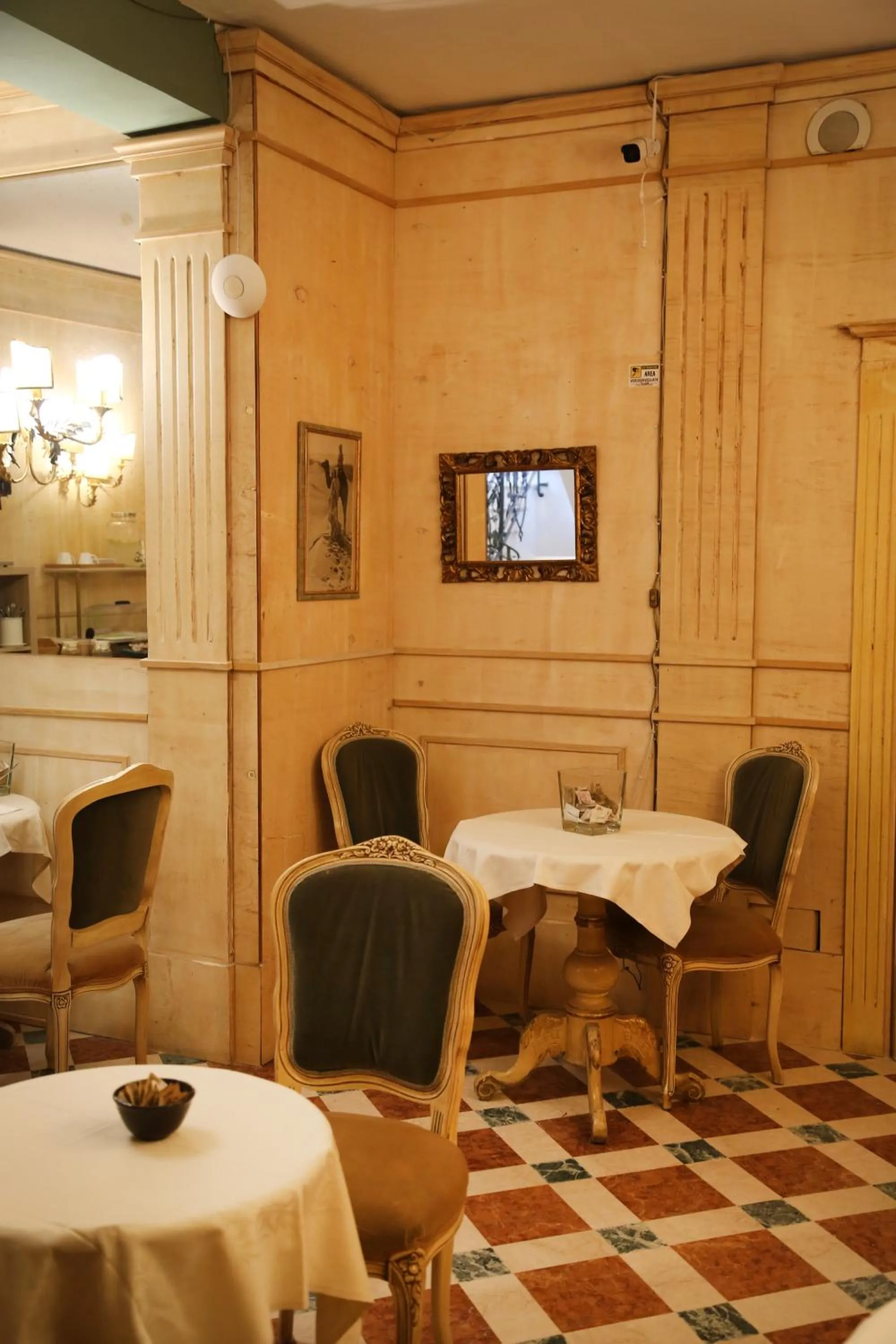 Breakfast in Albergo delle Drapperie