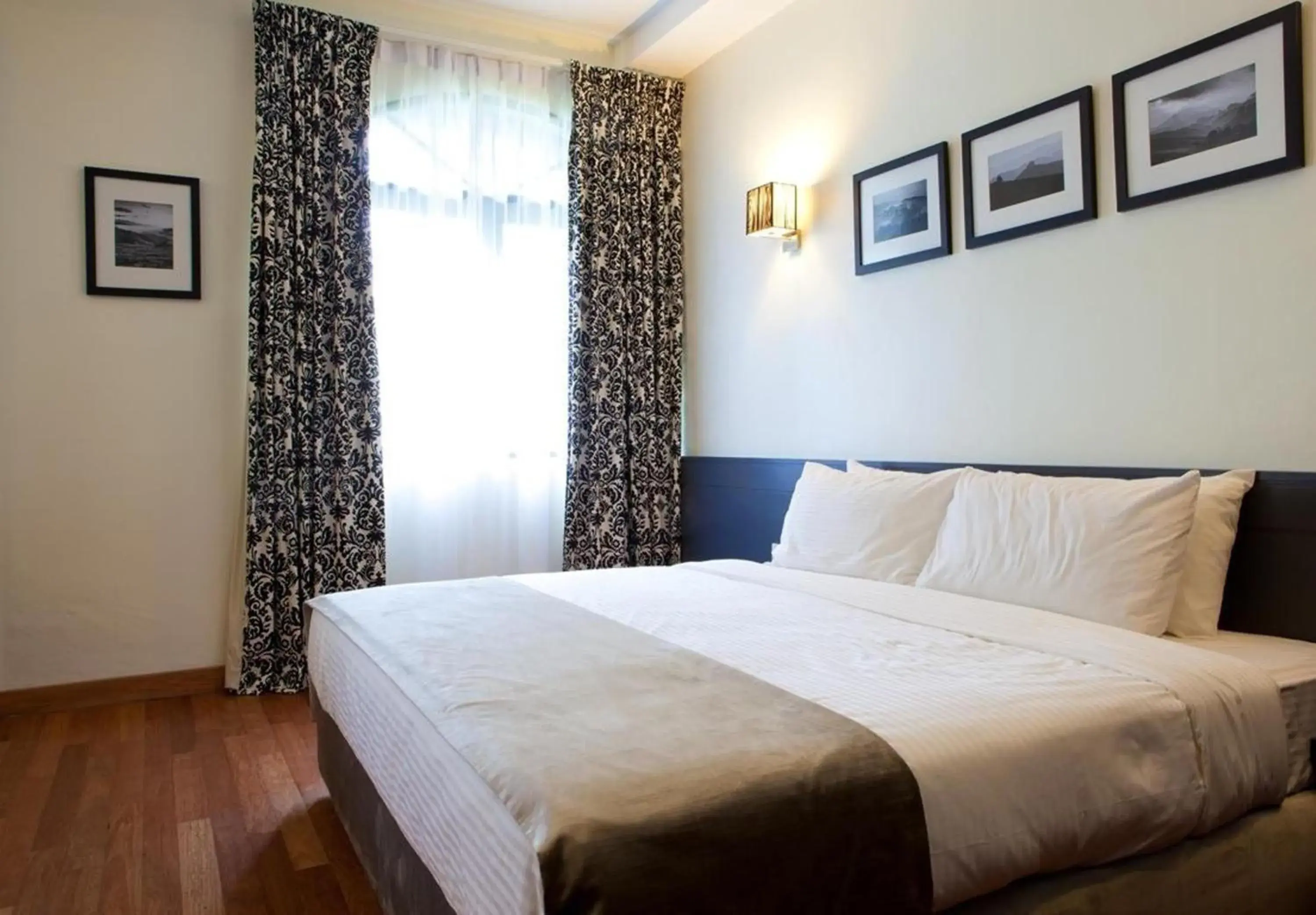 Bedroom, Bed in Strawberry Park Resort Bedroom, Bed in Strawberry Park Resort