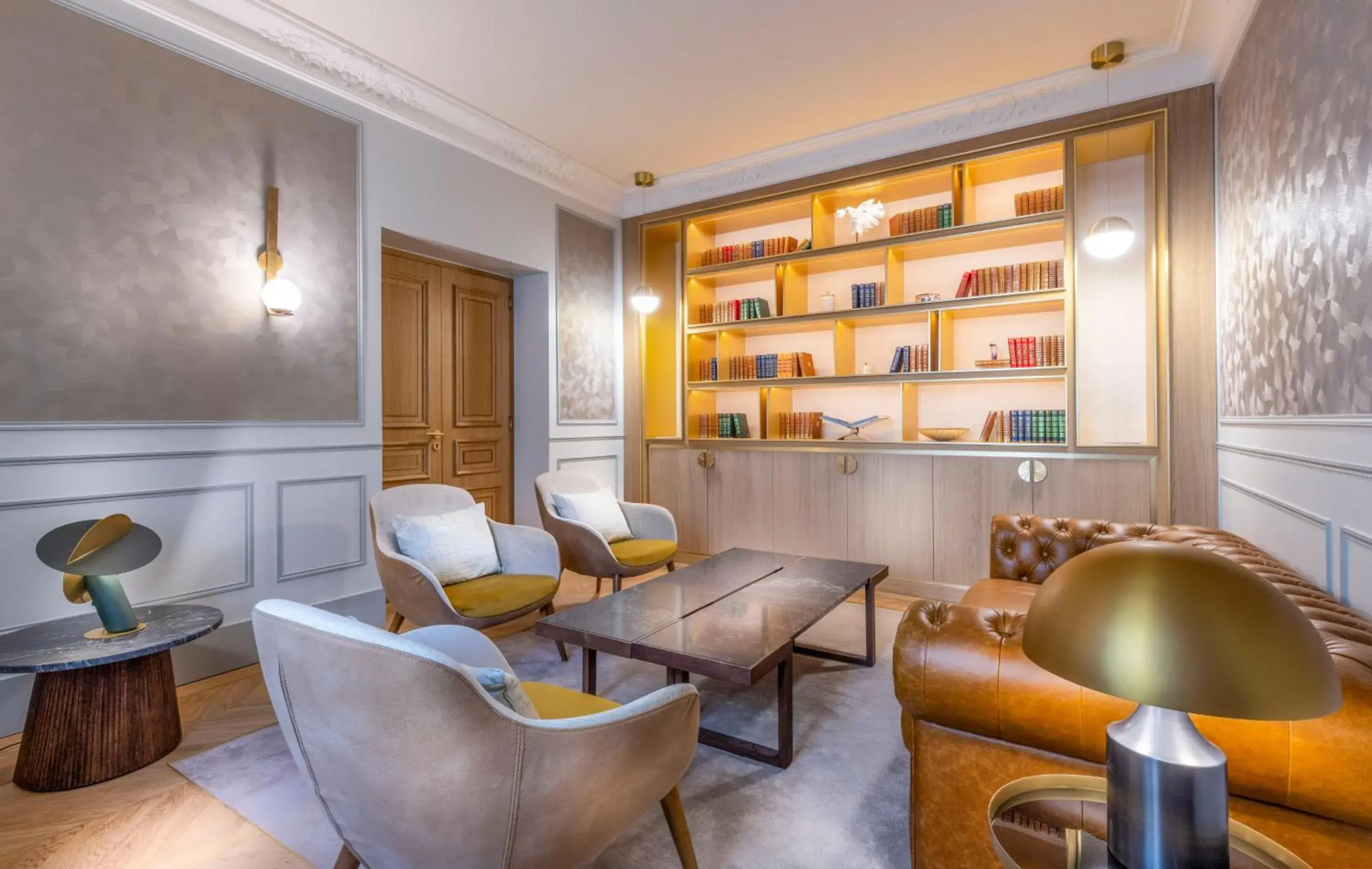 Lobby or reception in Hotel Claridge Paris Lobby or reception in Hotel Claridge Paris