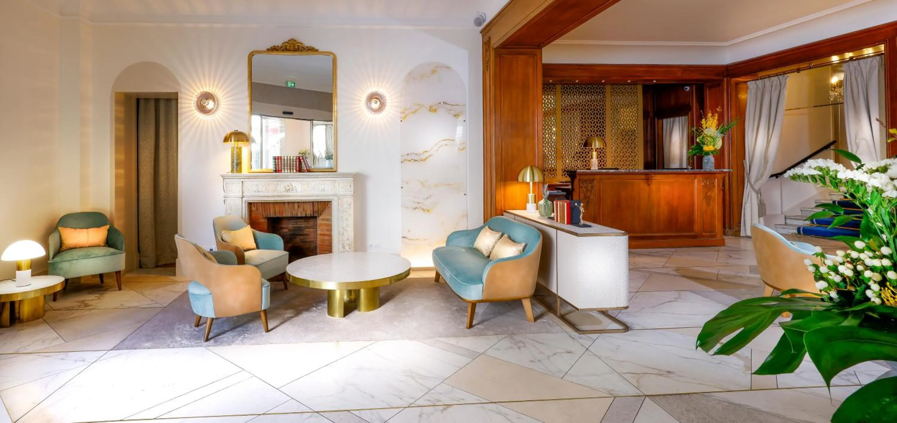 Lobby or reception in Hotel Claridge Paris