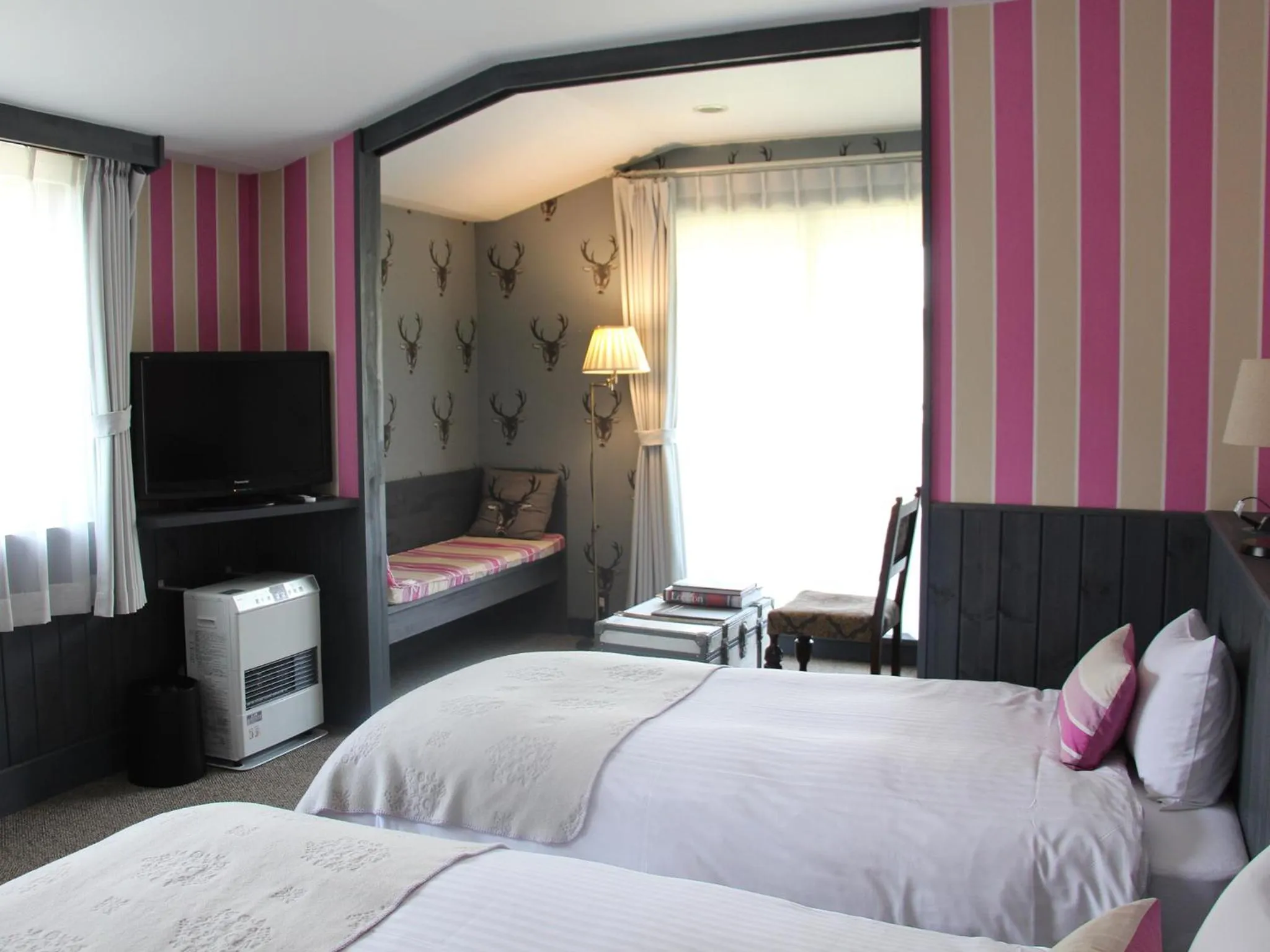 Superior Twin Room with Mountain View in Hotel Wellies