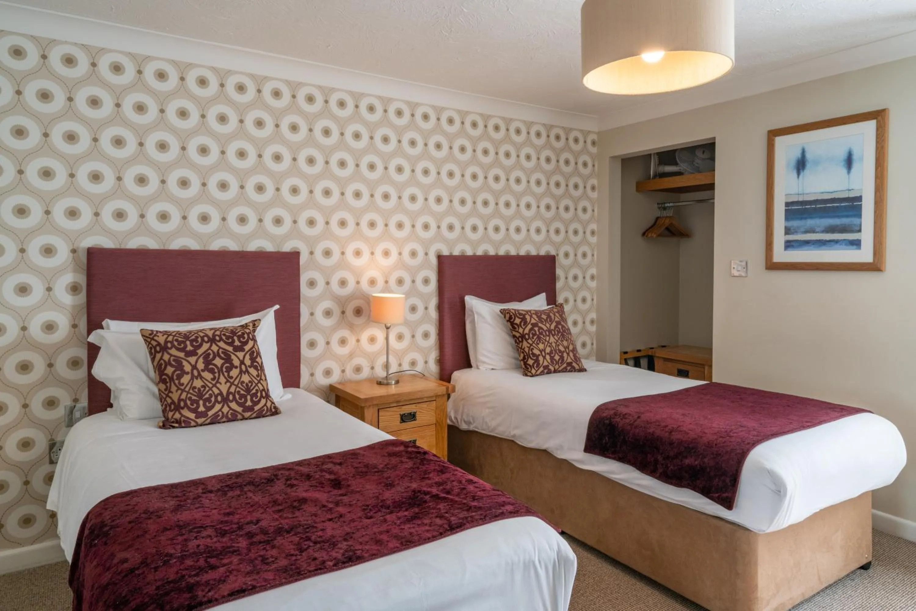 Bed in Avon Causeway Hotel