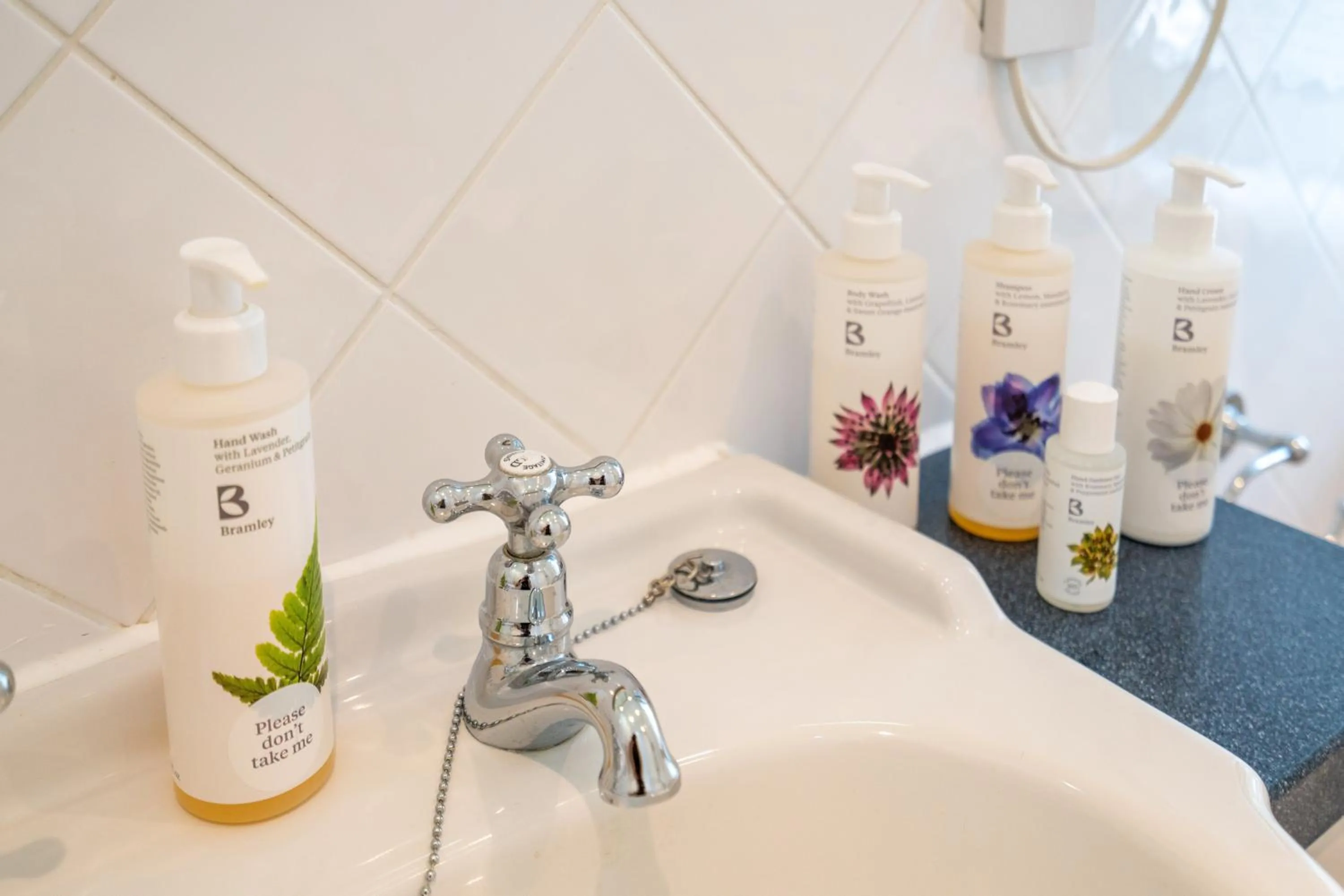 Bathroom in Avon Causeway Hotel