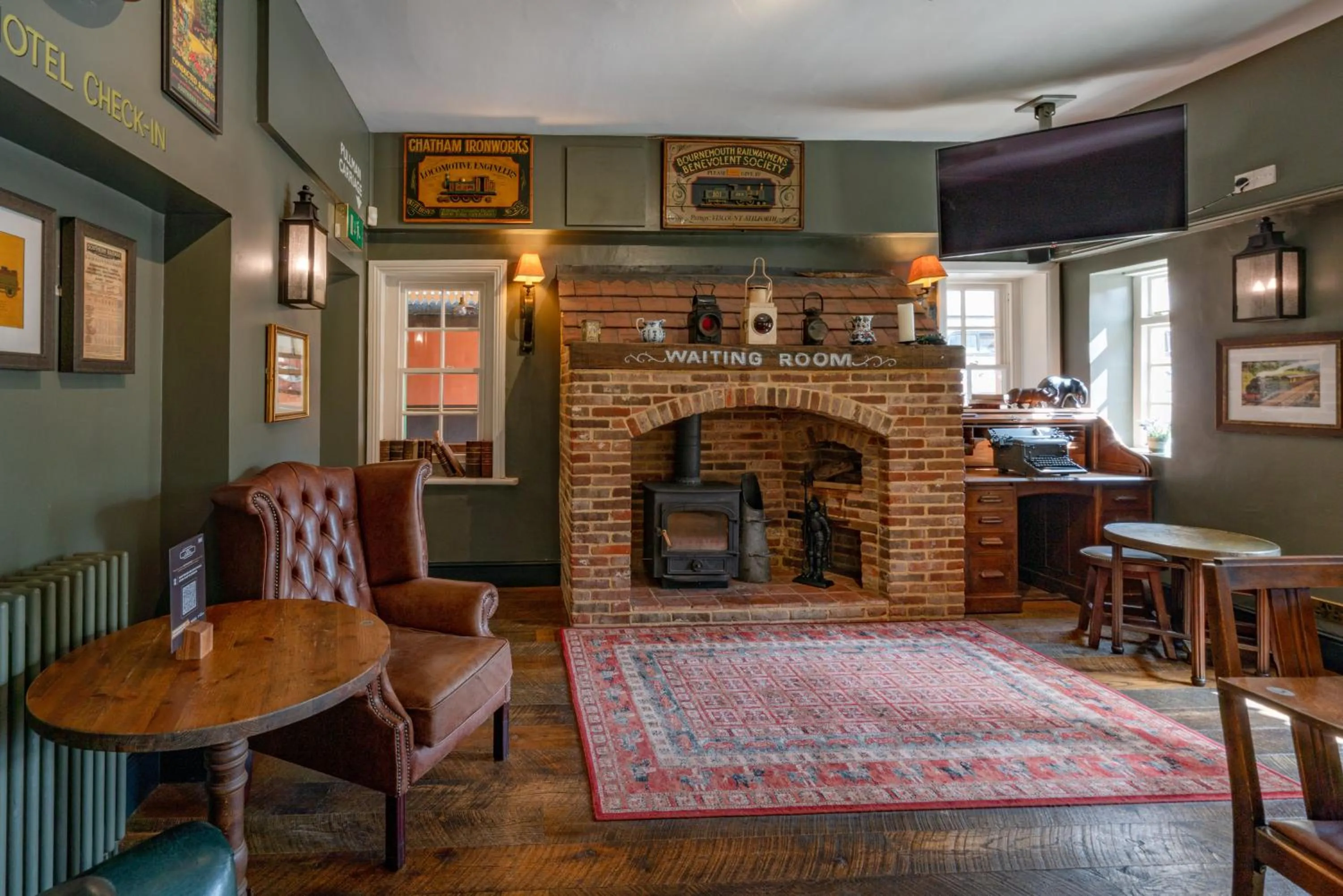 Drinks in Avon Causeway Hotel