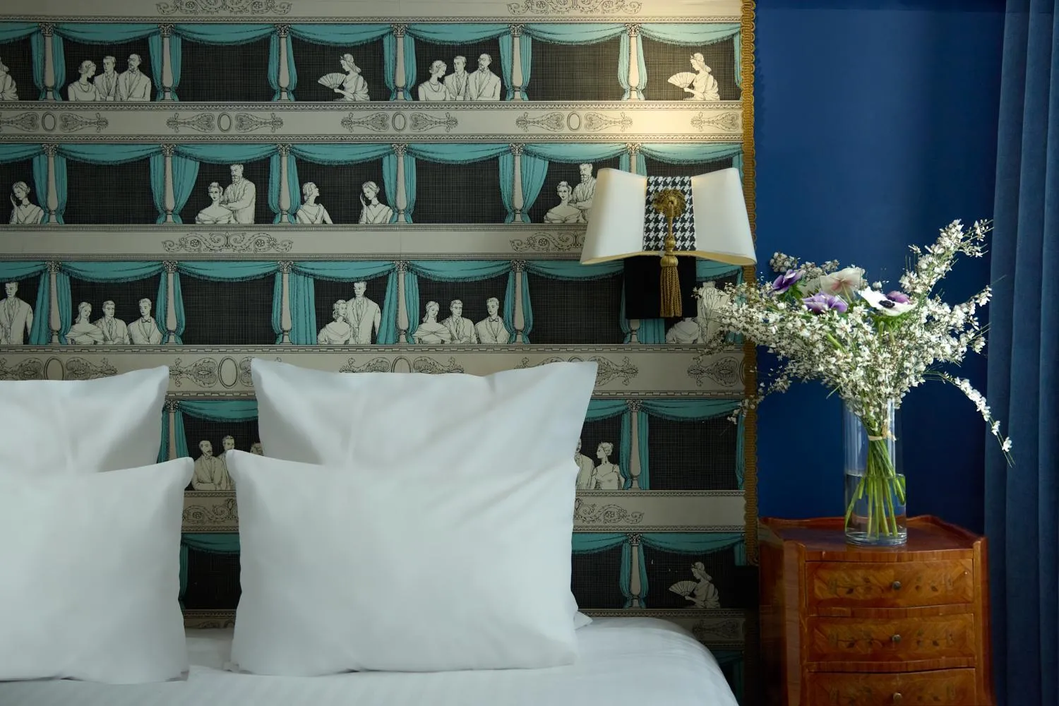 Bed in Hotel Sacha