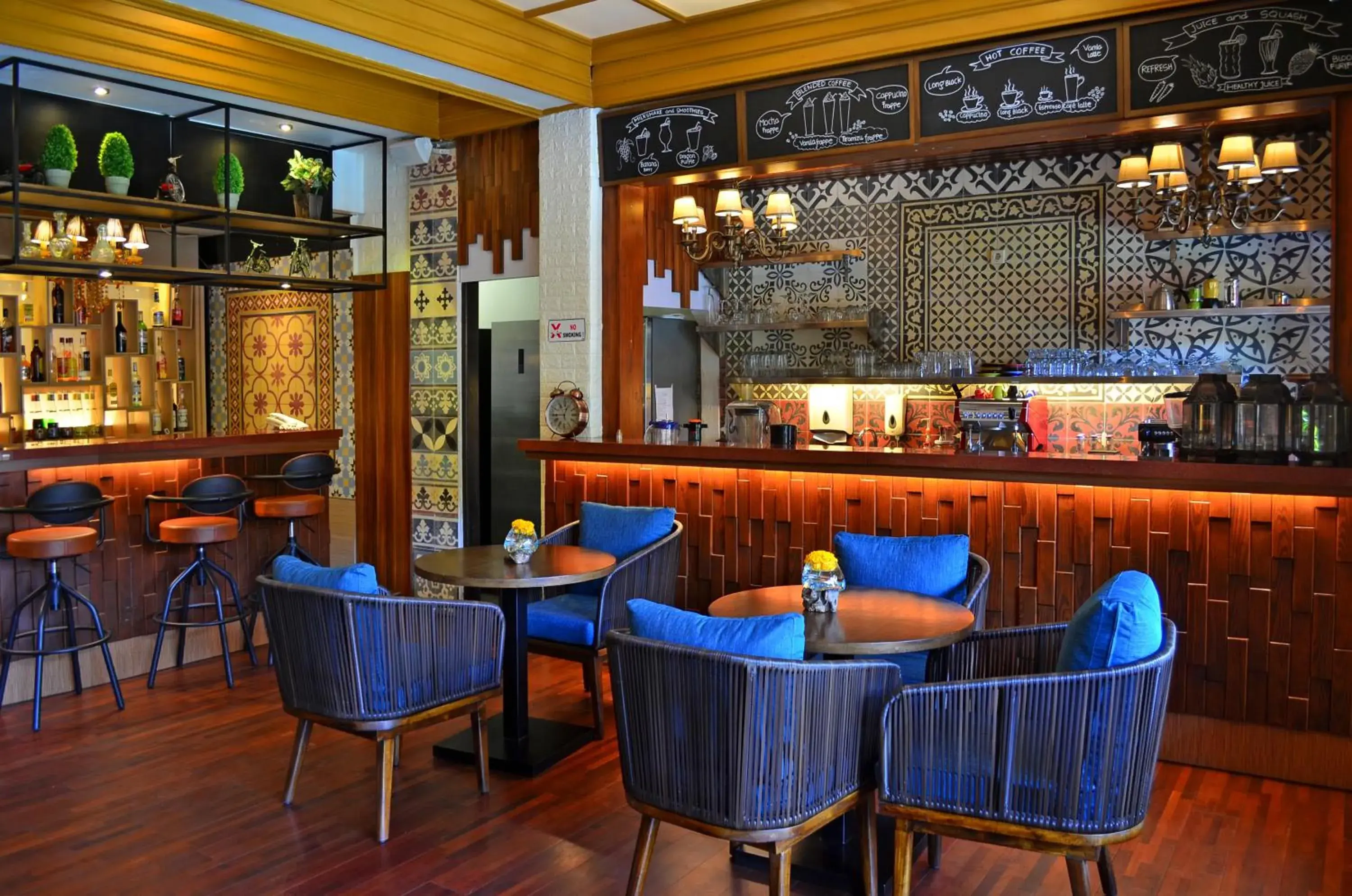 Lounge or bar, Lounge/Bar in Ari Putri Hotel