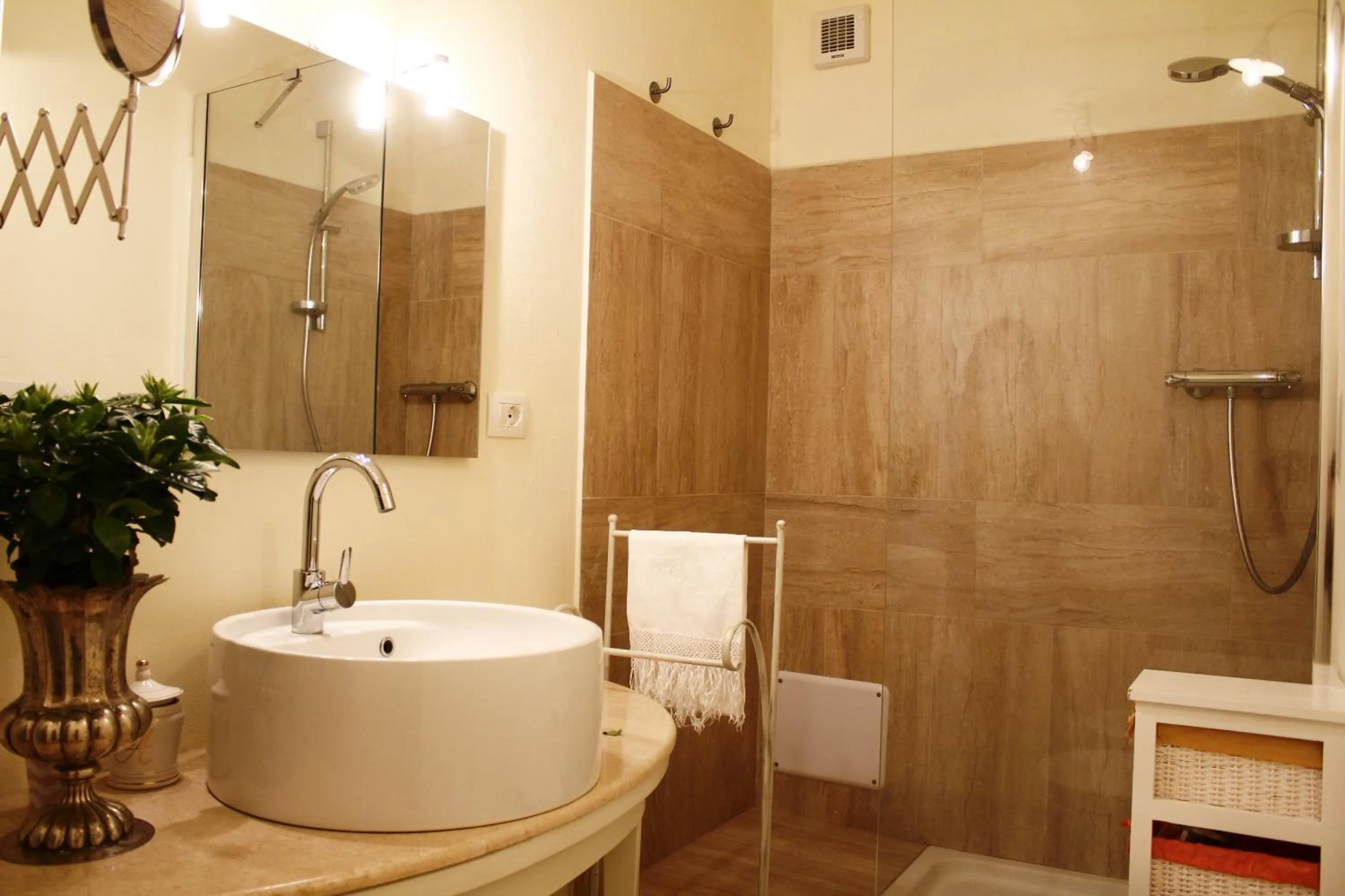 Bathroom in Castello di San Fabiano