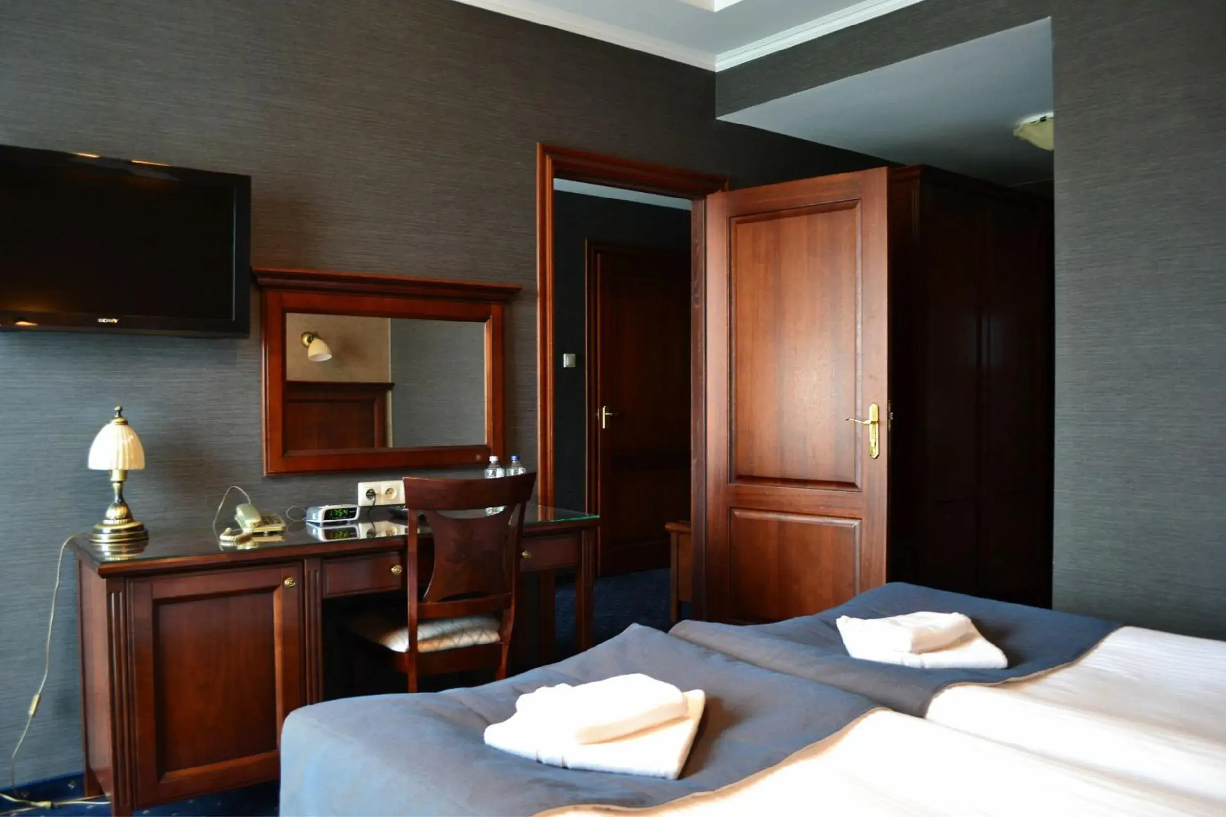 Twin Room in Borowinowy Zdrój Hotel Wellness Spa & Conference Twin Room in Borowinowy Zdrój Hotel Wellness Spa & Conference