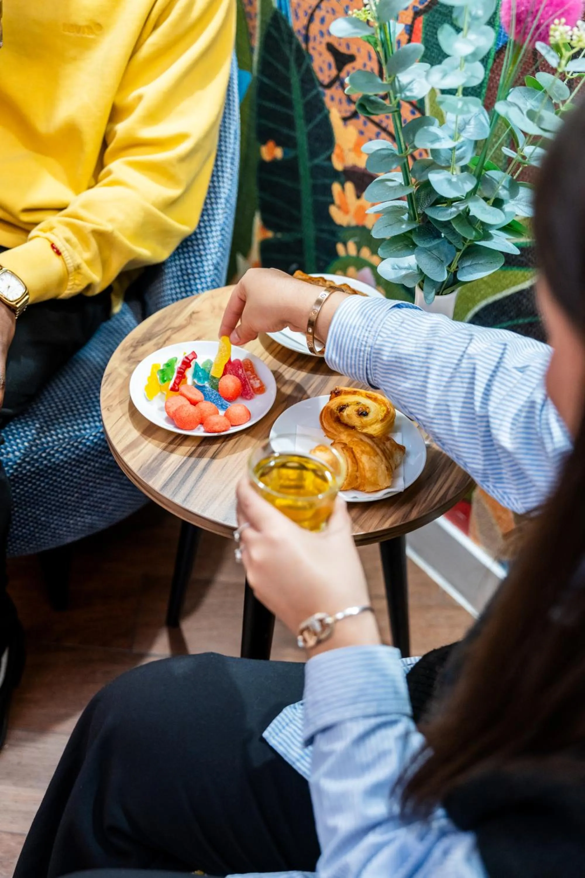 Lobby or reception in Hôtel Edouard 6 by Malone