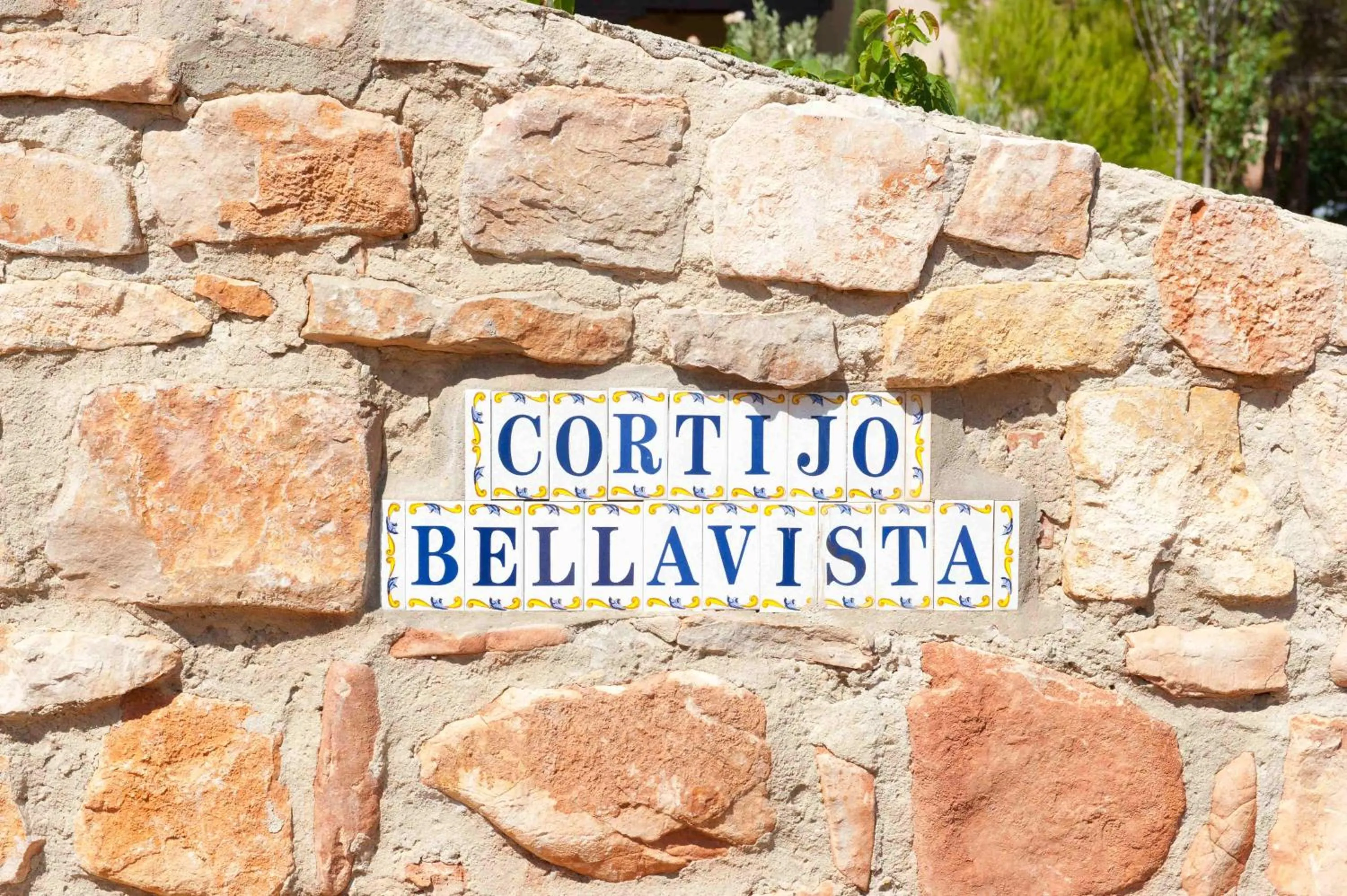 Property logo or sign in Casas Rurales Cortijo Bellavista
