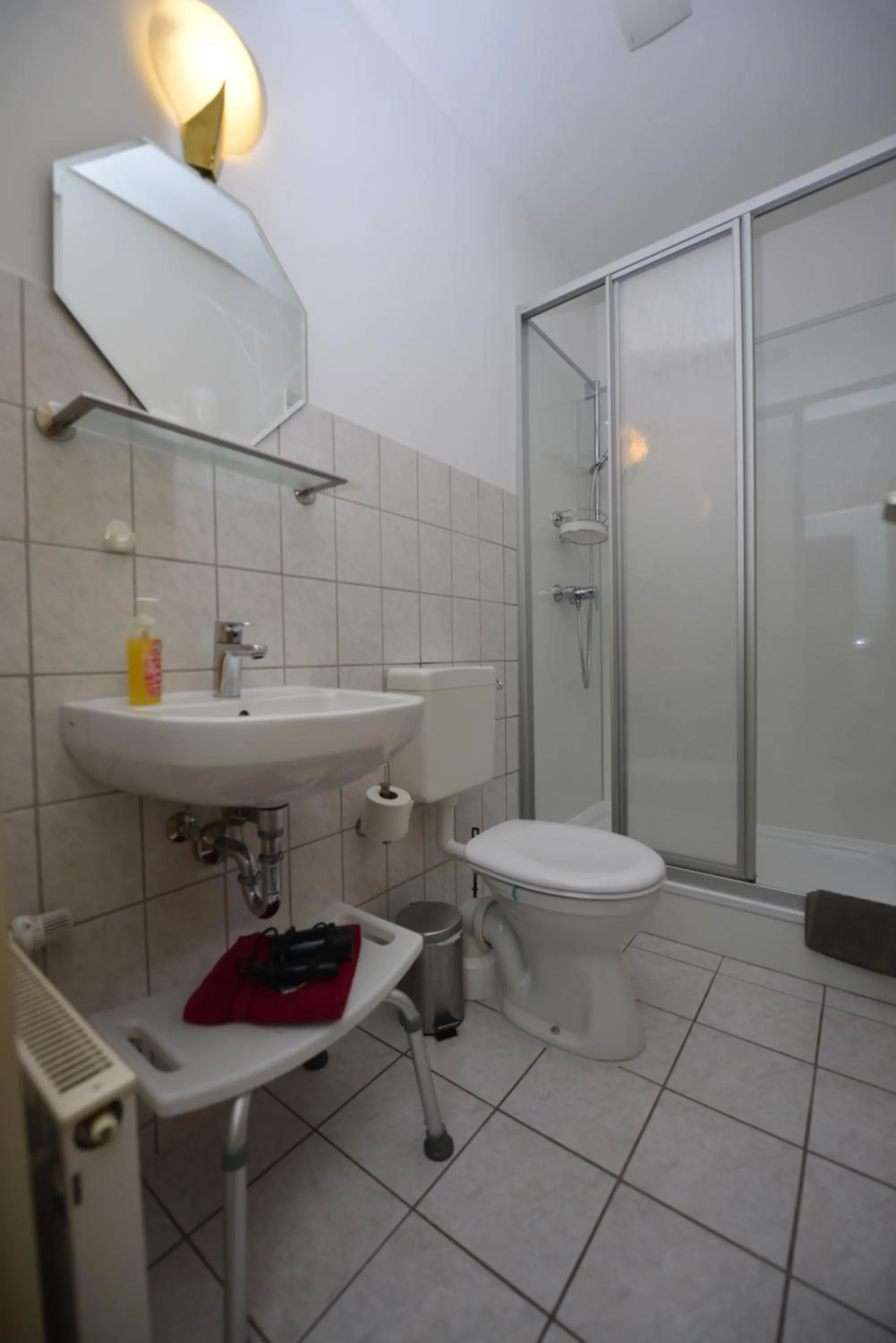 Bathroom in Christel's Pension