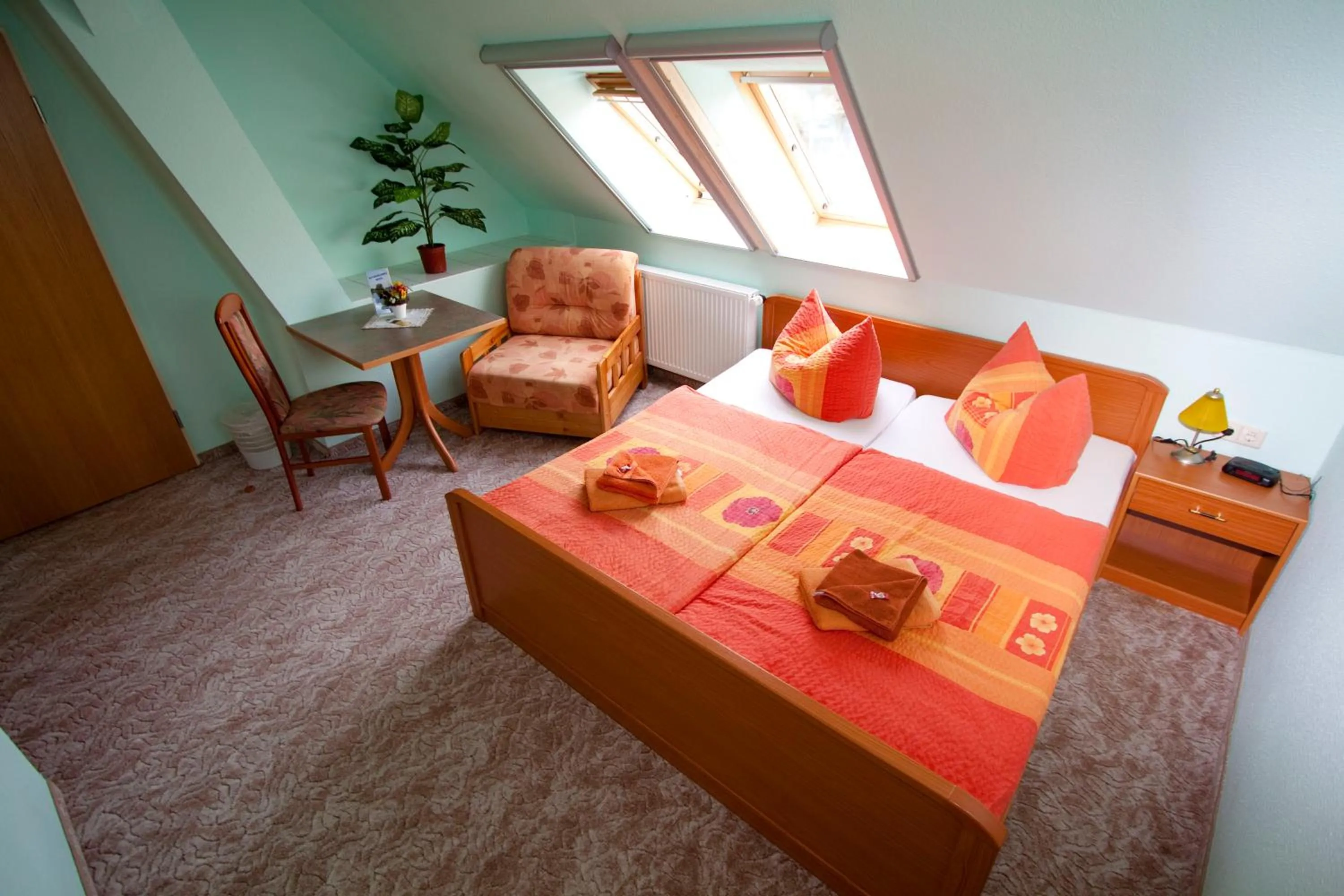 Photo of the whole room, Bed in Christel's Pension