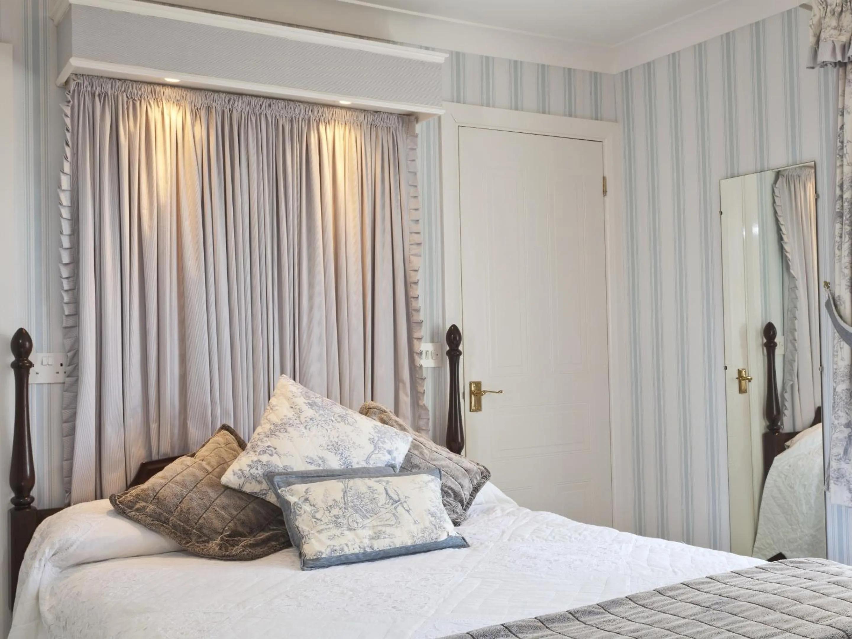 Bedroom in Rosemullion Hotel