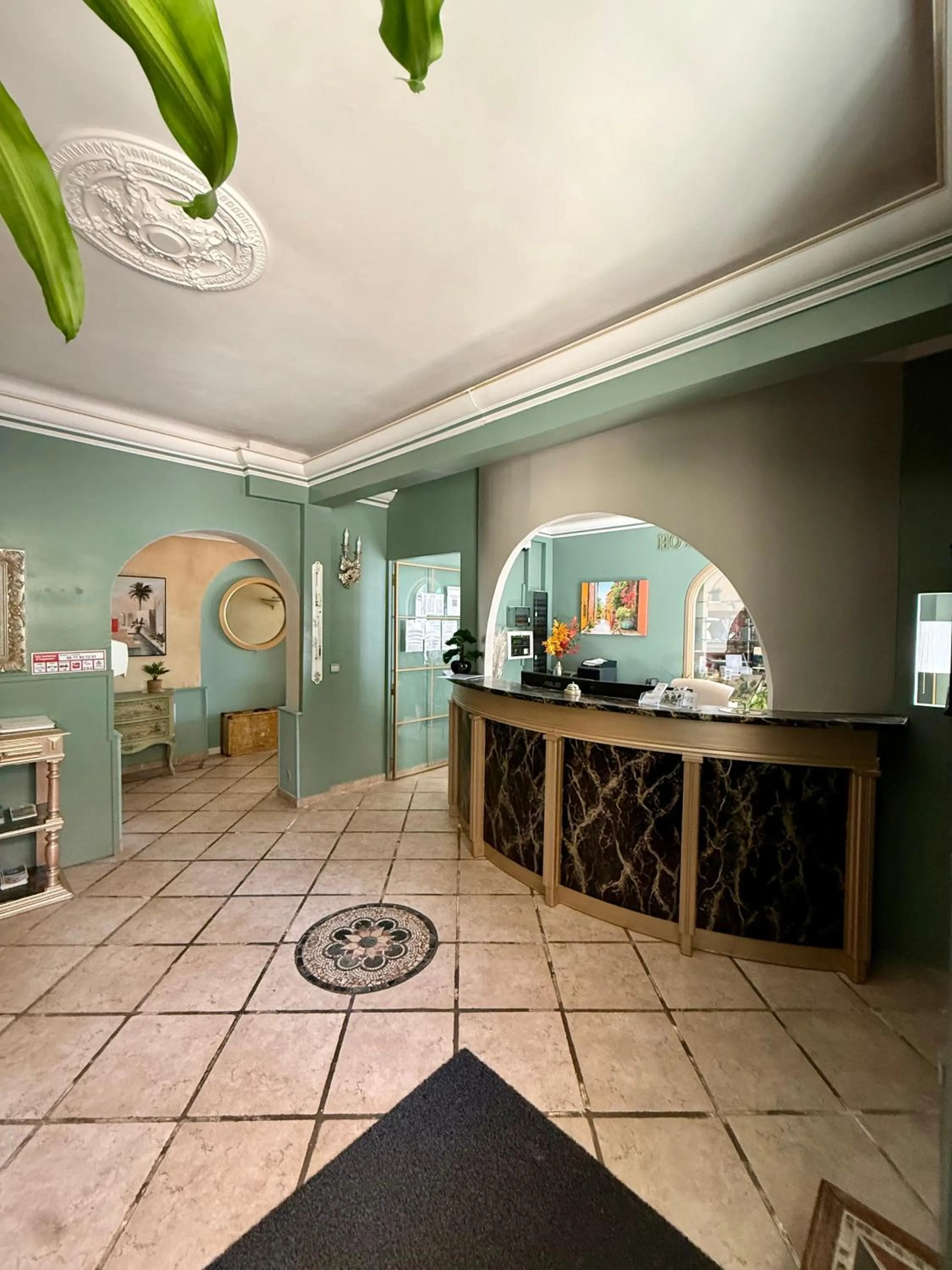 Lobby or reception in Hôtel Miramar
