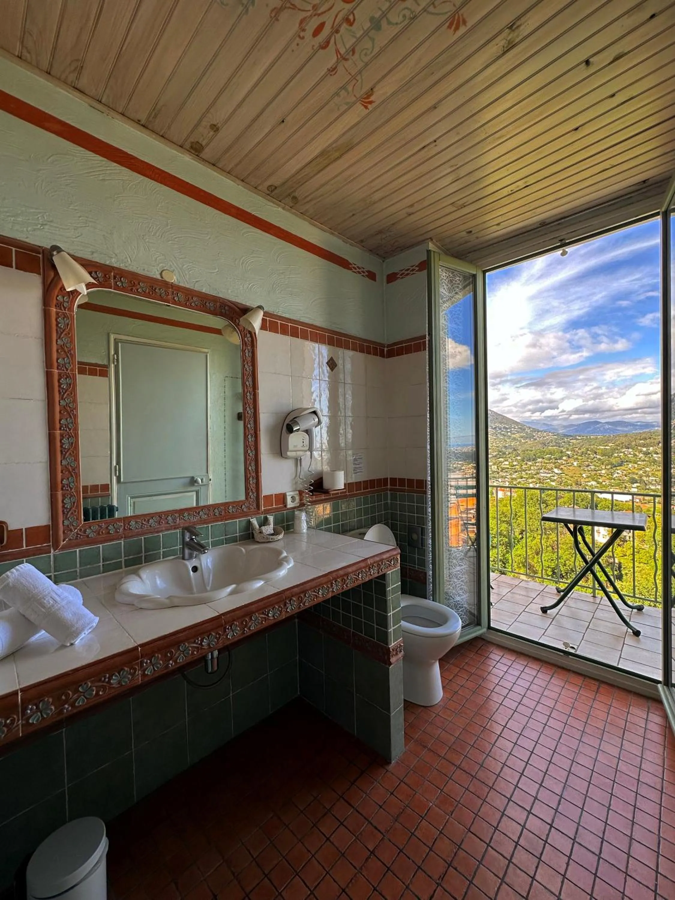 Natural landscape in Hôtel Miramar