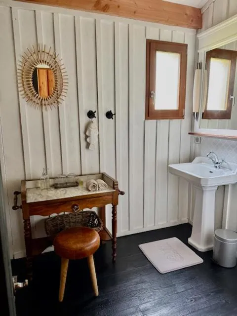 Bathroom in La Maison Moutchic