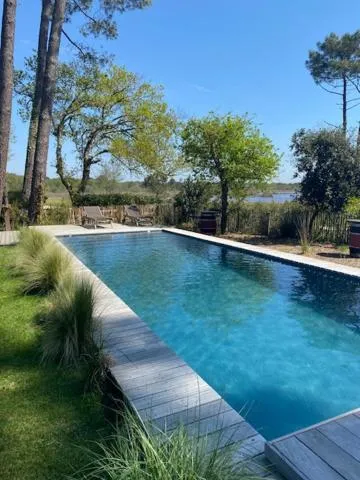 Swimming pool in La Maison Moutchic