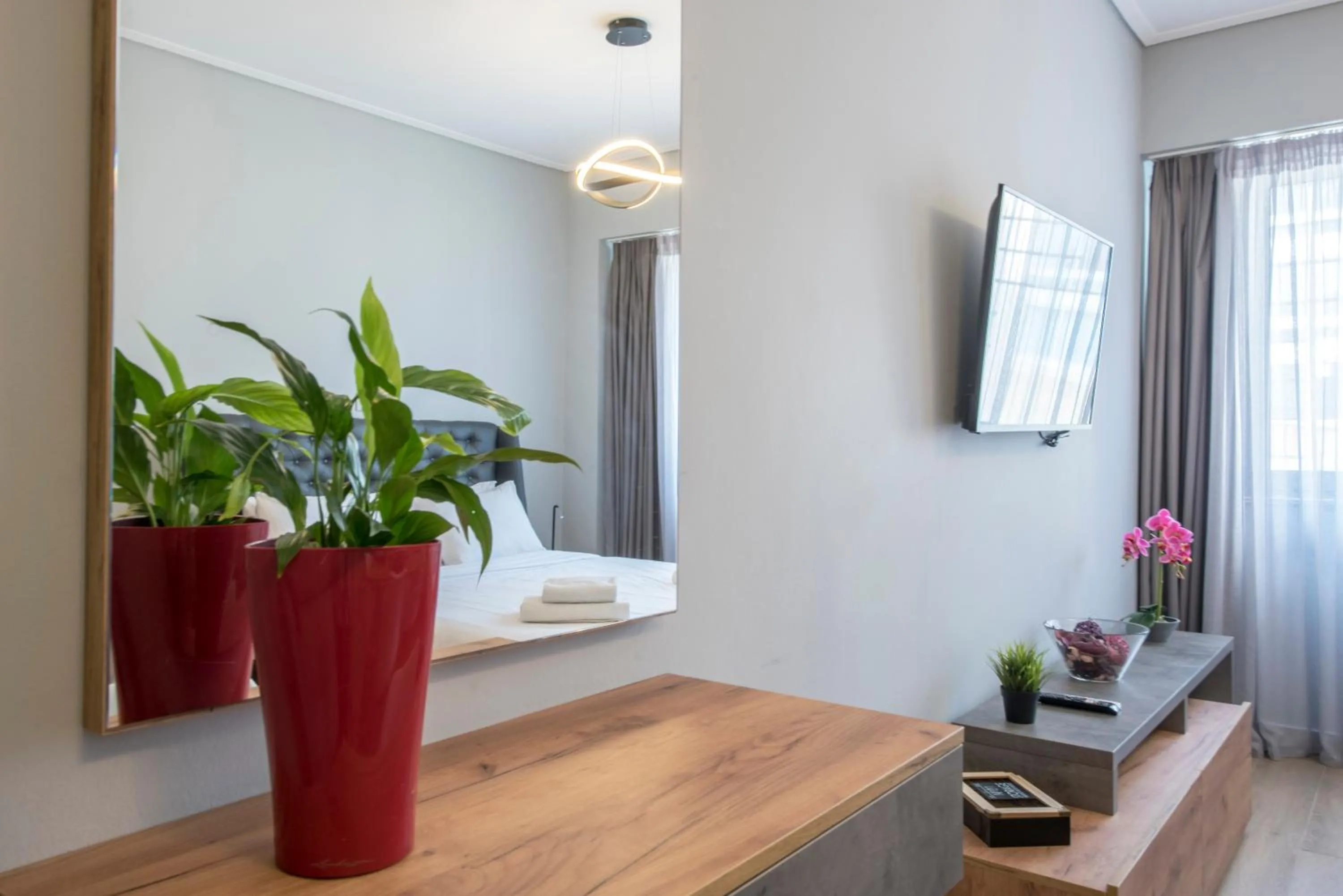 Amazing Apartments @ Aiolou Str.