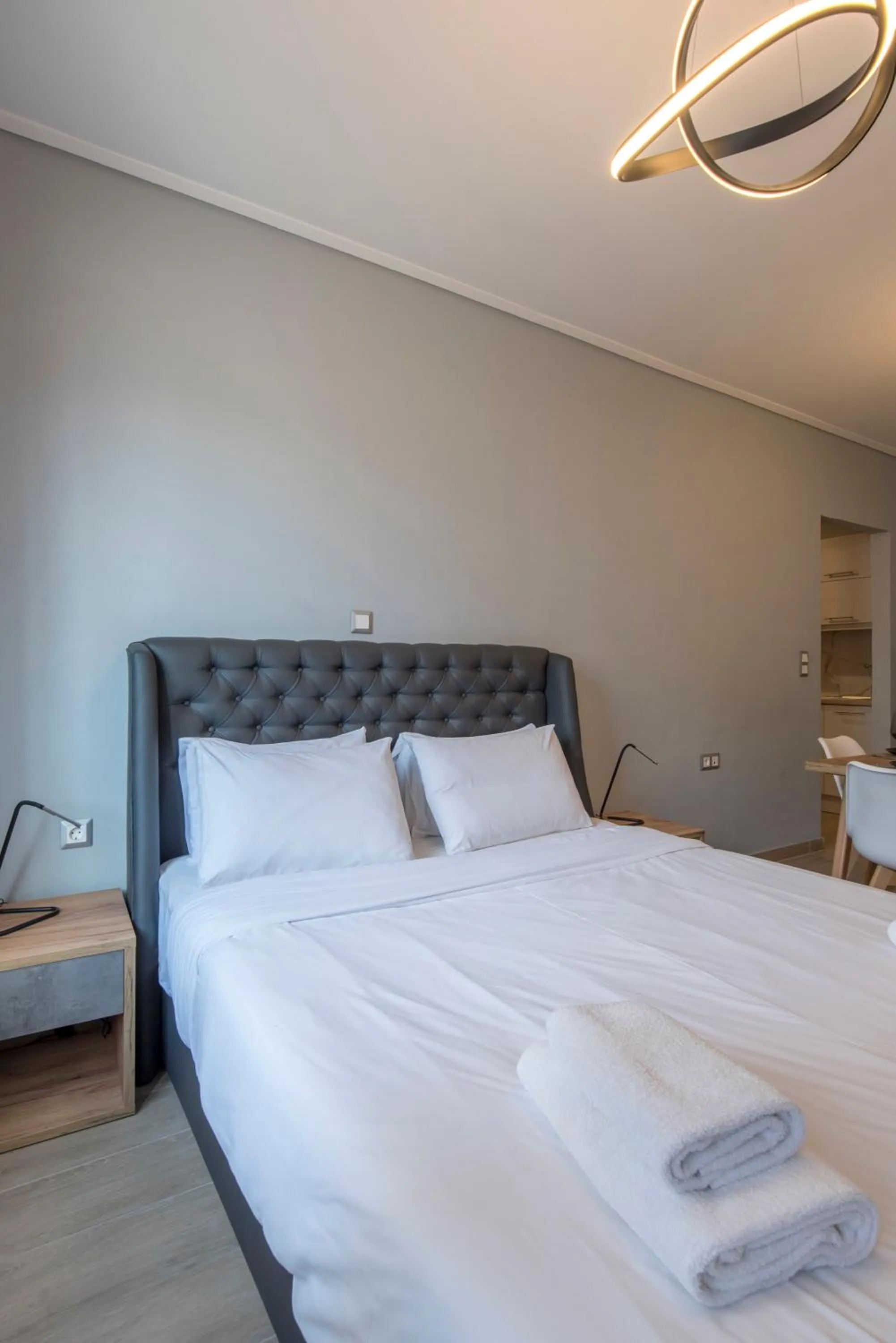 Bed in Amazing Apartments @ Aiolou Str.