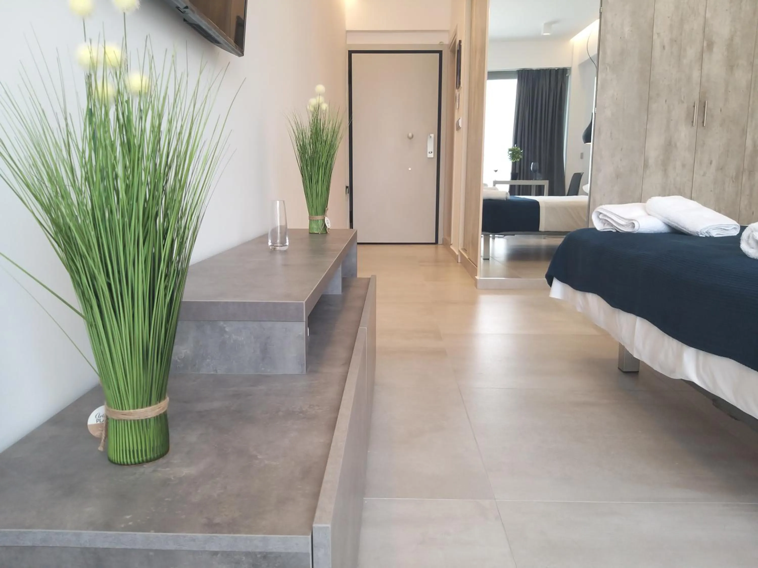 Bed in Amazing Apartments @ Aiolou Str.