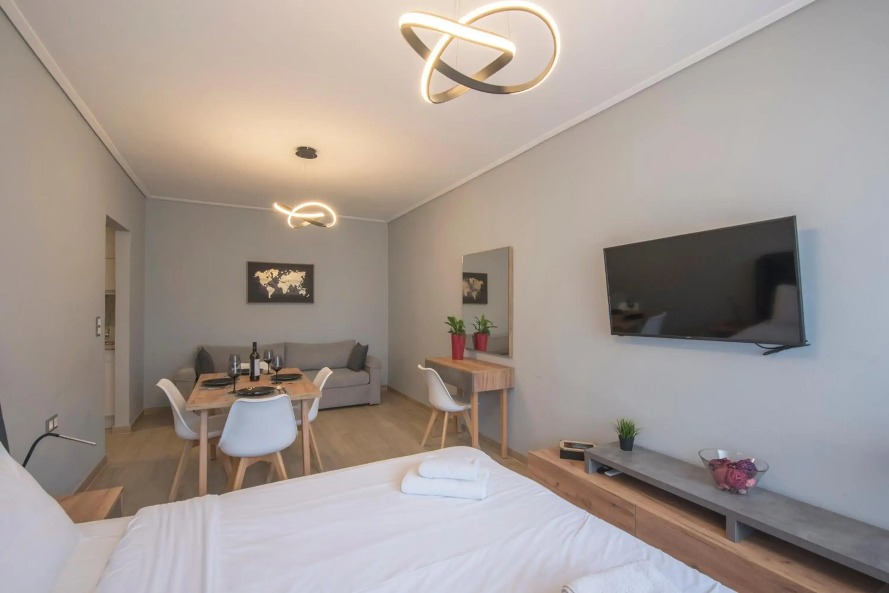 Family Studio without Balcony in Amazing Apartments @ Aiolou Str. Family Studio without Balcony in Amazing Apartments @ Aiolou Str.