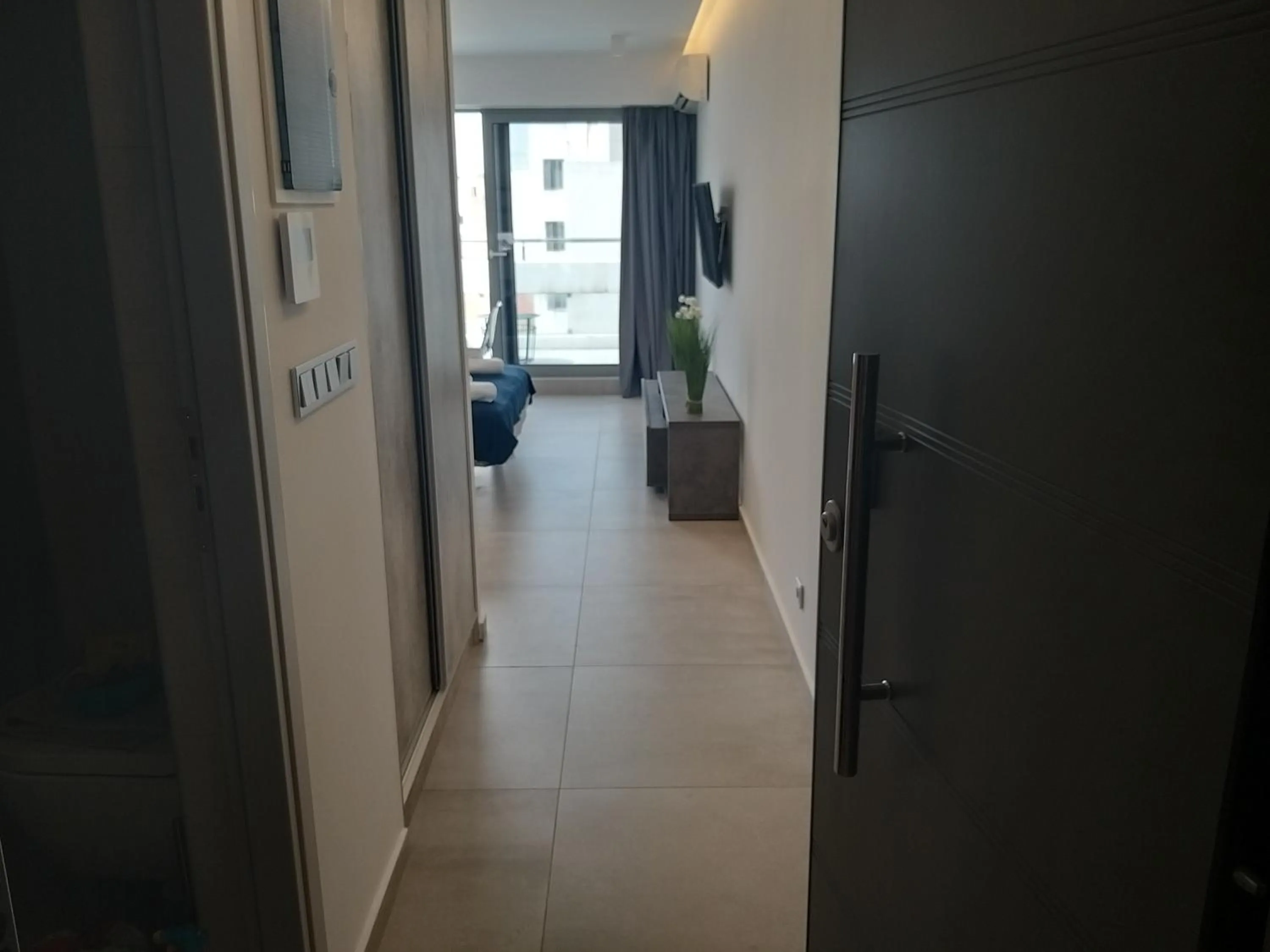 Amazing Apartments @ Aiolou Str.