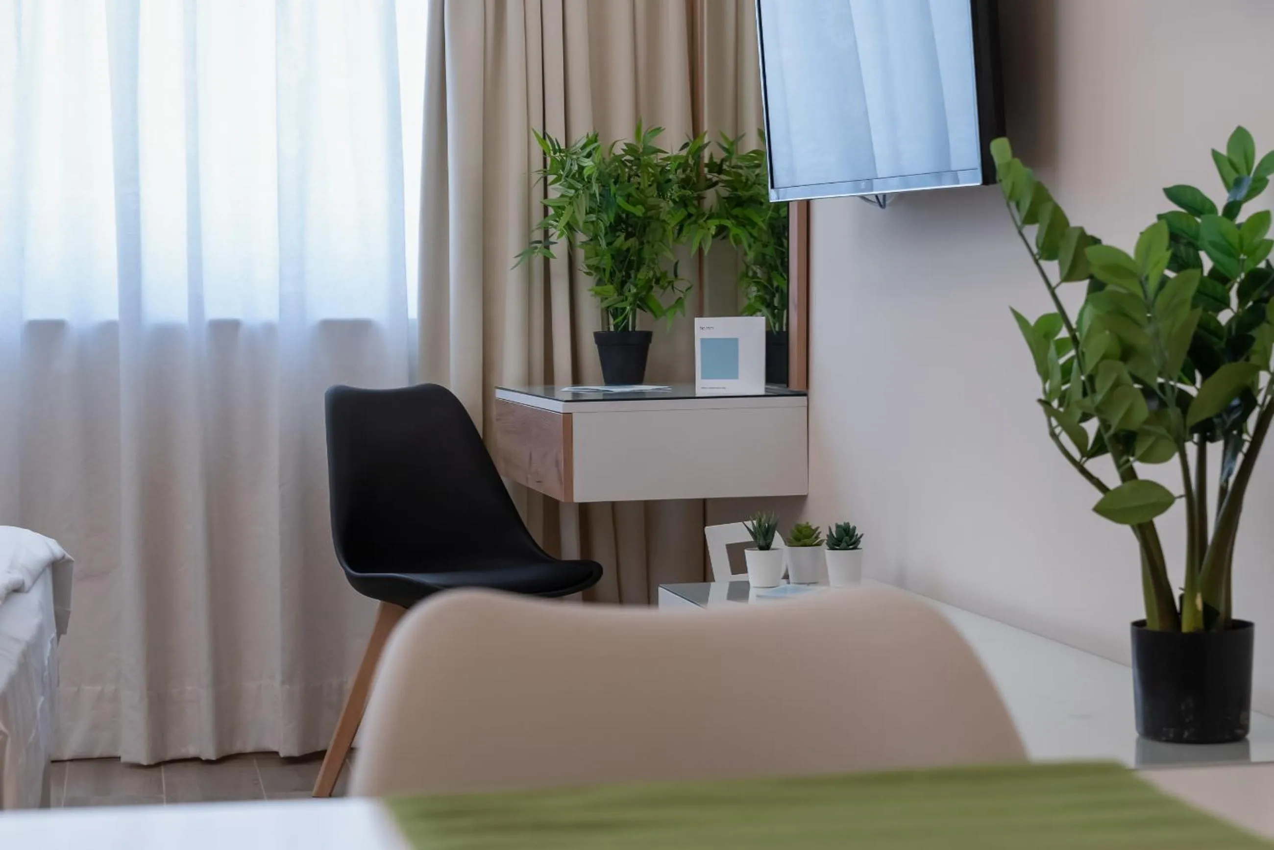 Amazing Apartments @ Aiolou Str.