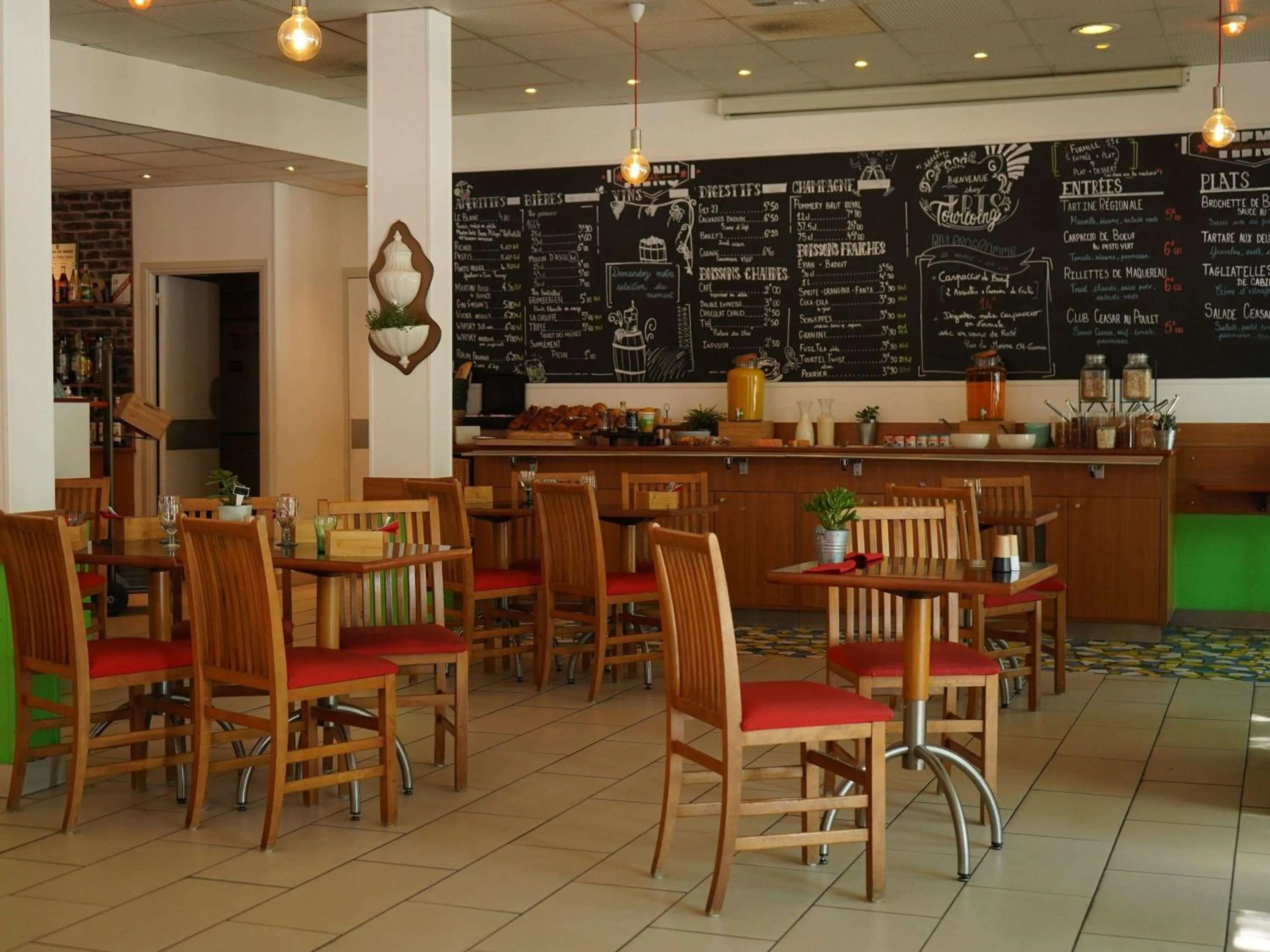 Restaurant/Places to Eat in ibis Lille Tourcoing Centre