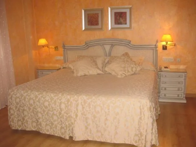 Bed in Hotel Florida