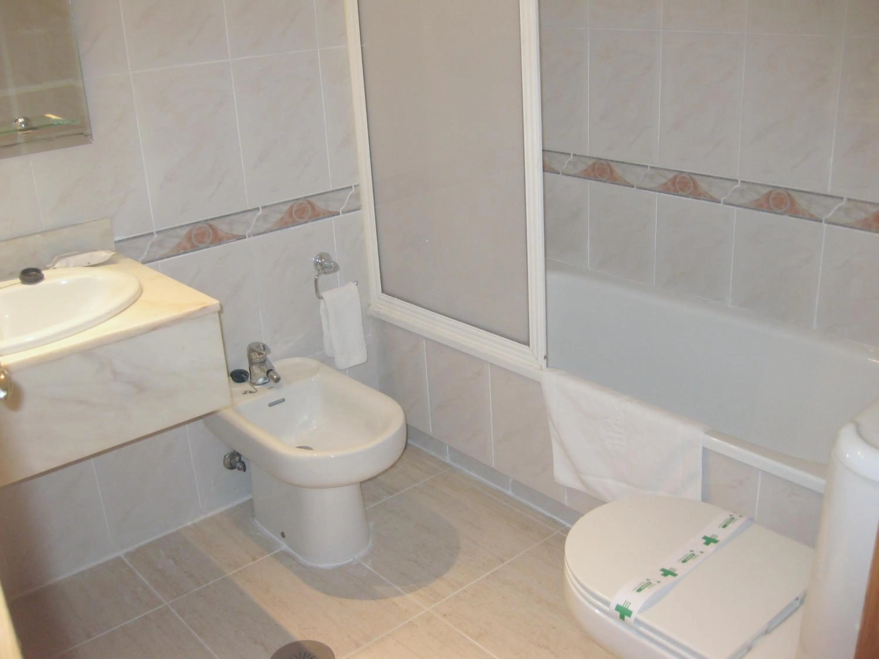 Toilet in Hotel Florida