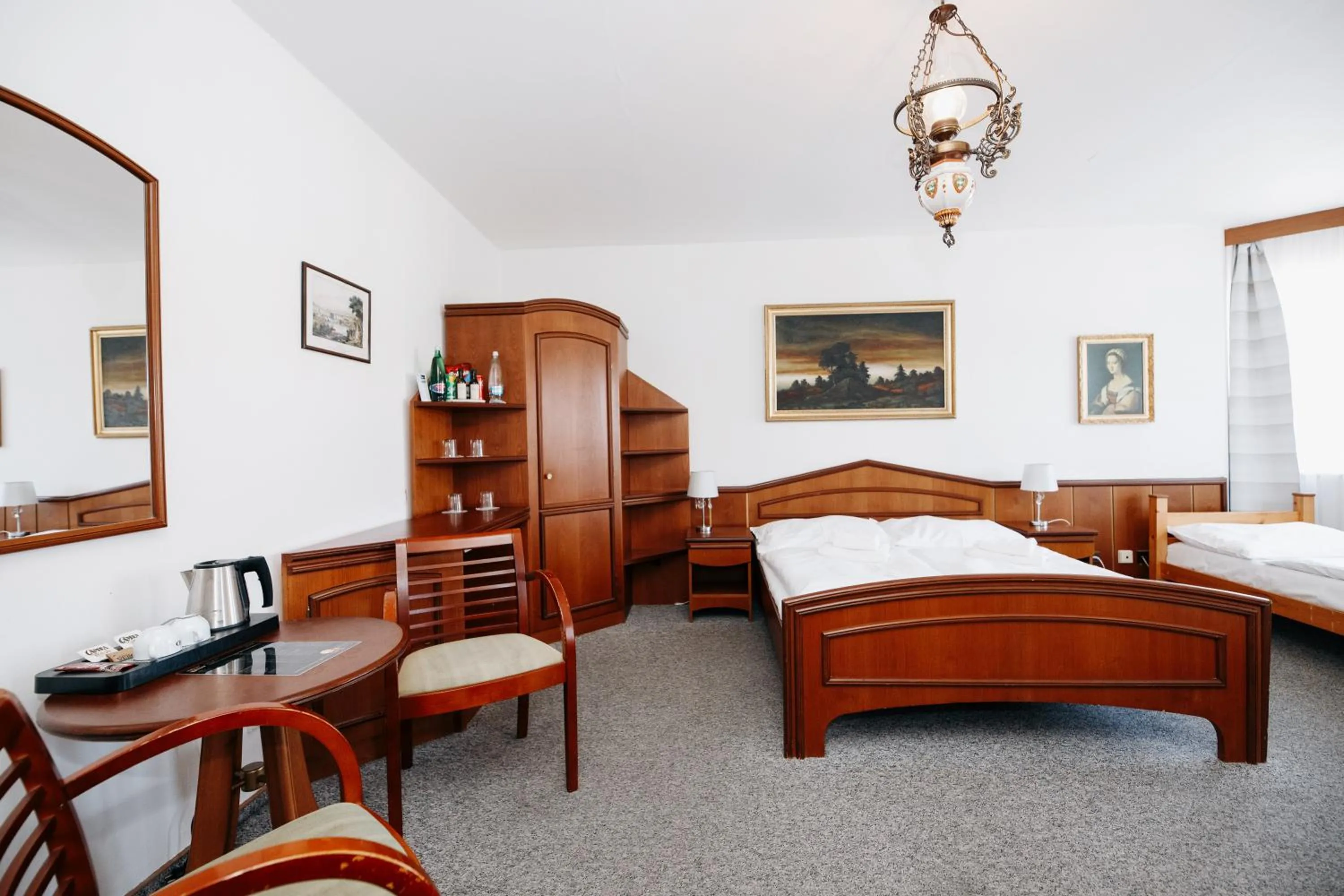 Quadruple Room with Bath in Schlosshotel Marienbad