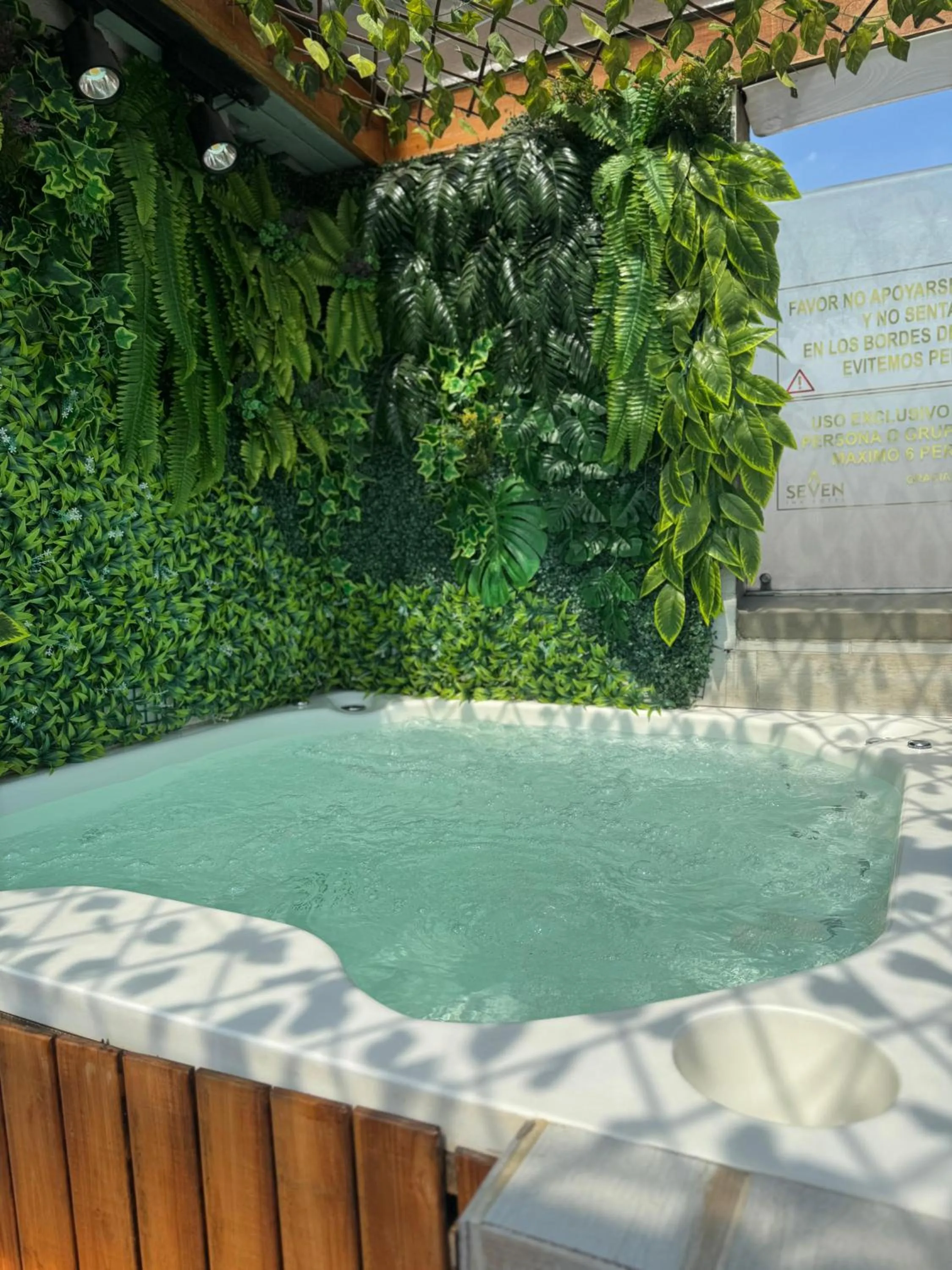 Balcony/Terrace in Seven Inn Hotel