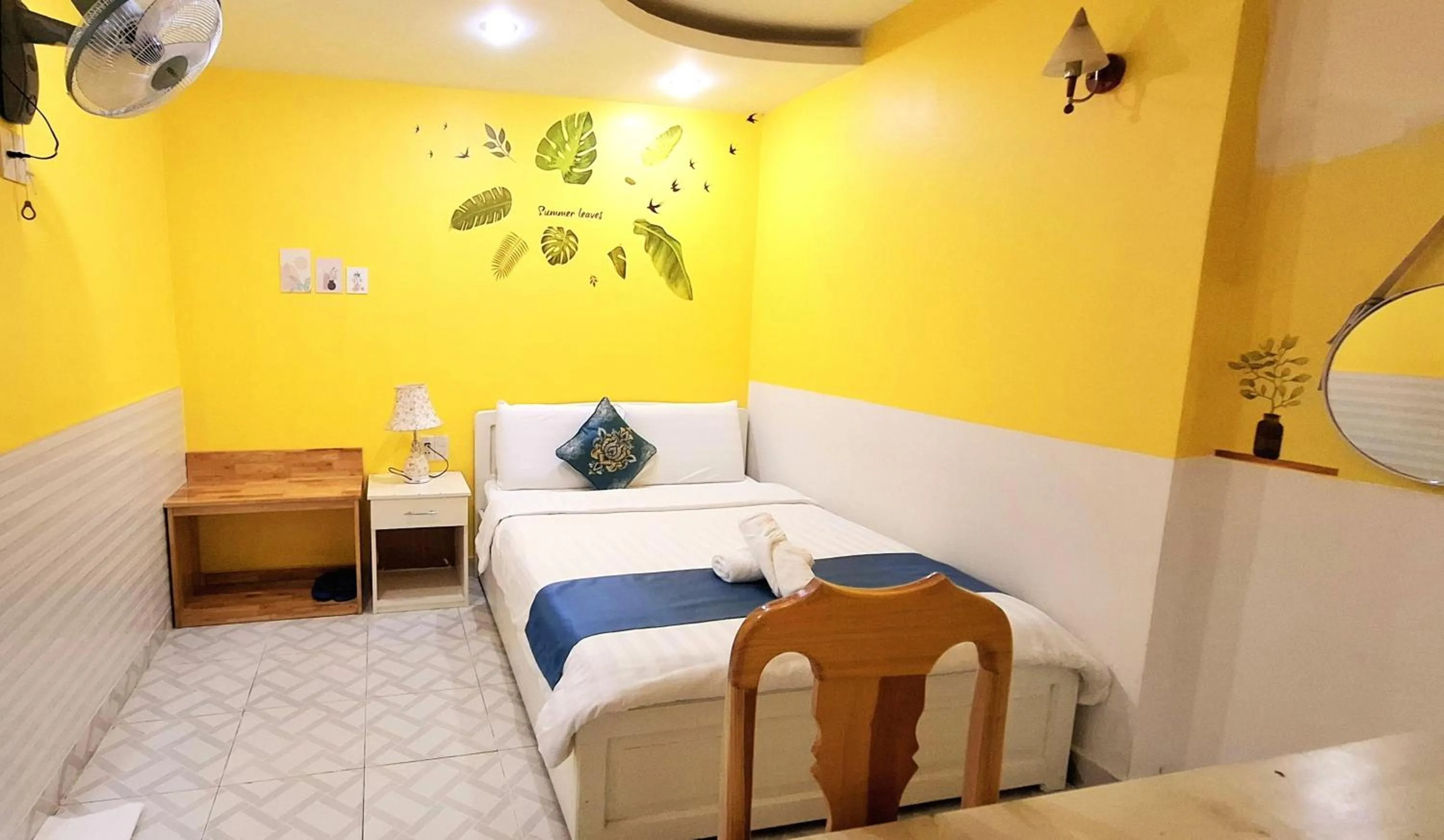 Bed in Hai Long Vuong Hotel