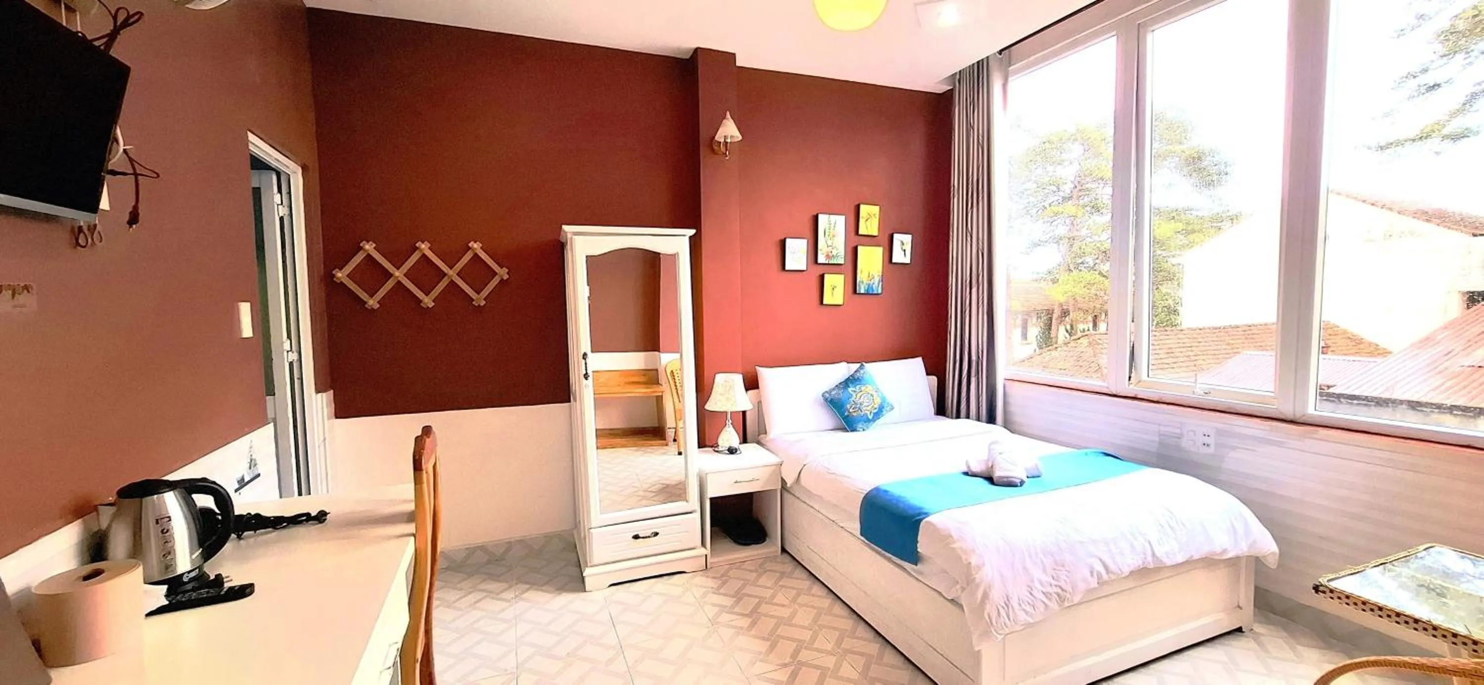 Bedroom, Bed in Hai Long Vuong Hotel