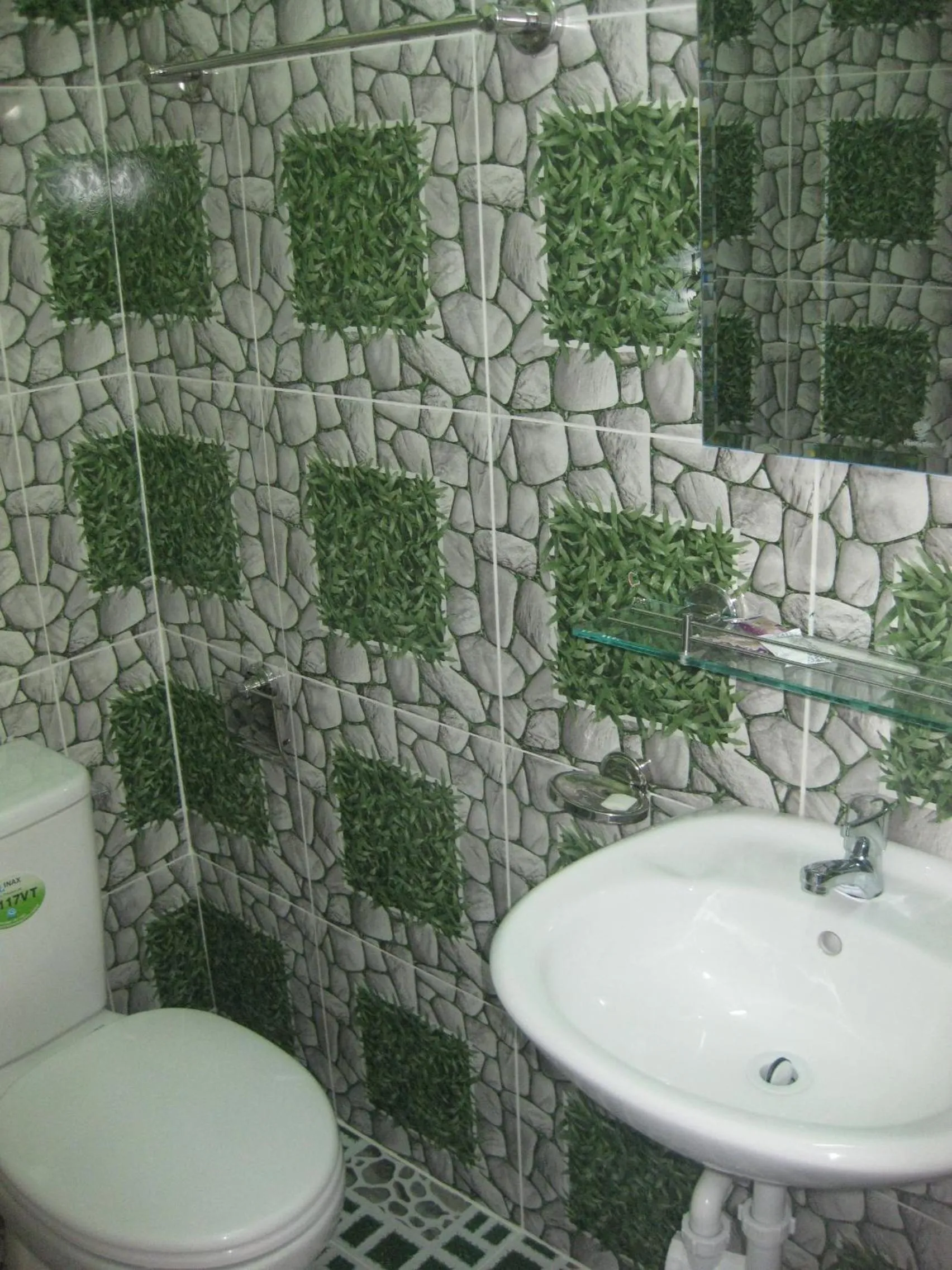 Toilet in Hai Long Vuong Hotel