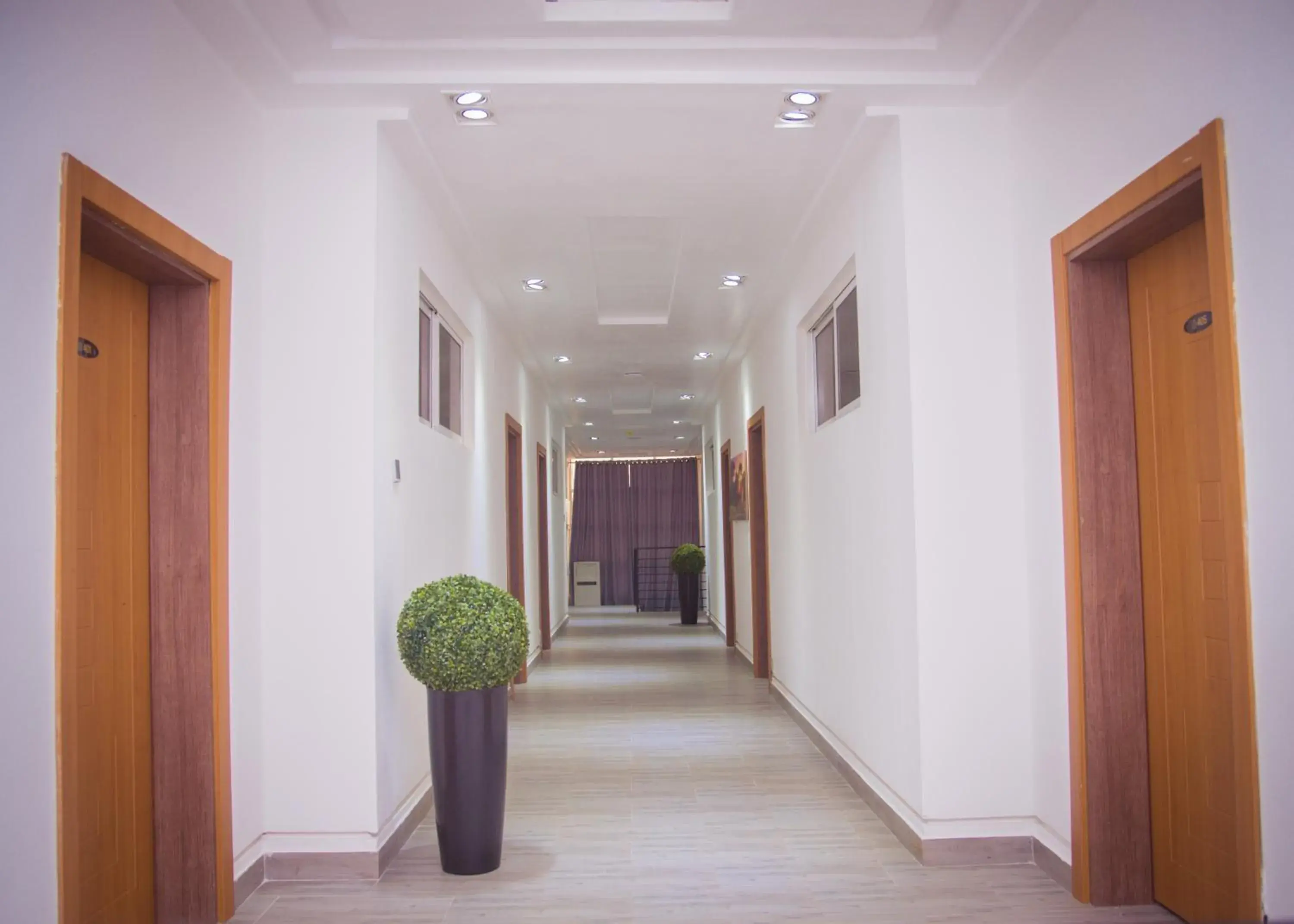 Facade/entrance in James Court Hotel & Luxury Apartments Facade/entrance in James Court Hotel & Luxury Apartments