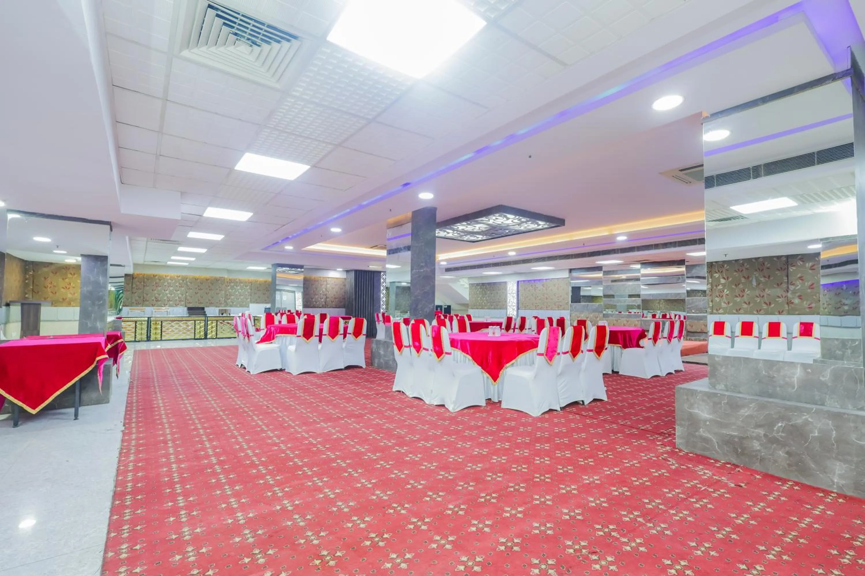 Banquet/Function facilities in Hyphen Business Hotel