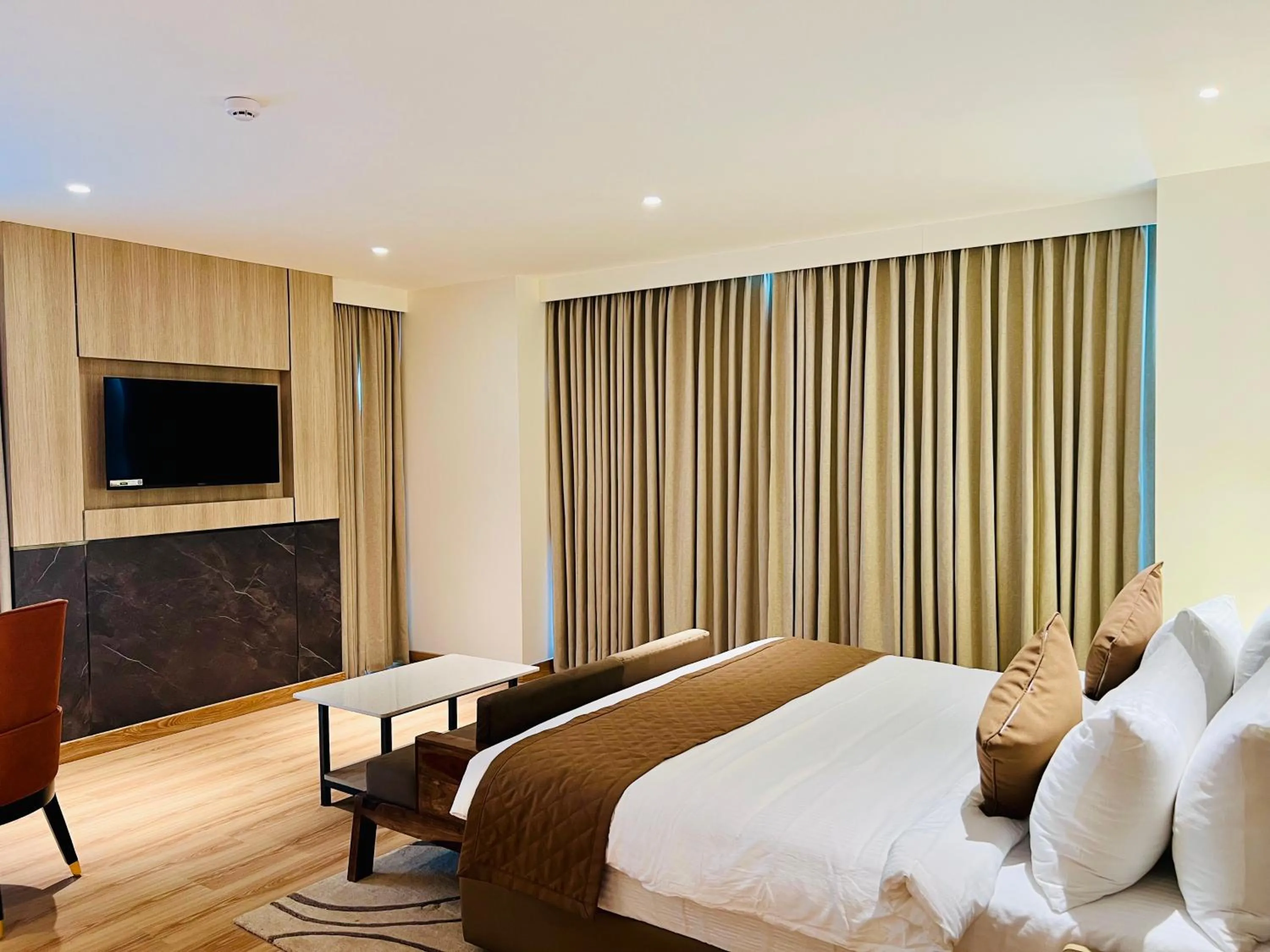 Hyphen Business Hotel