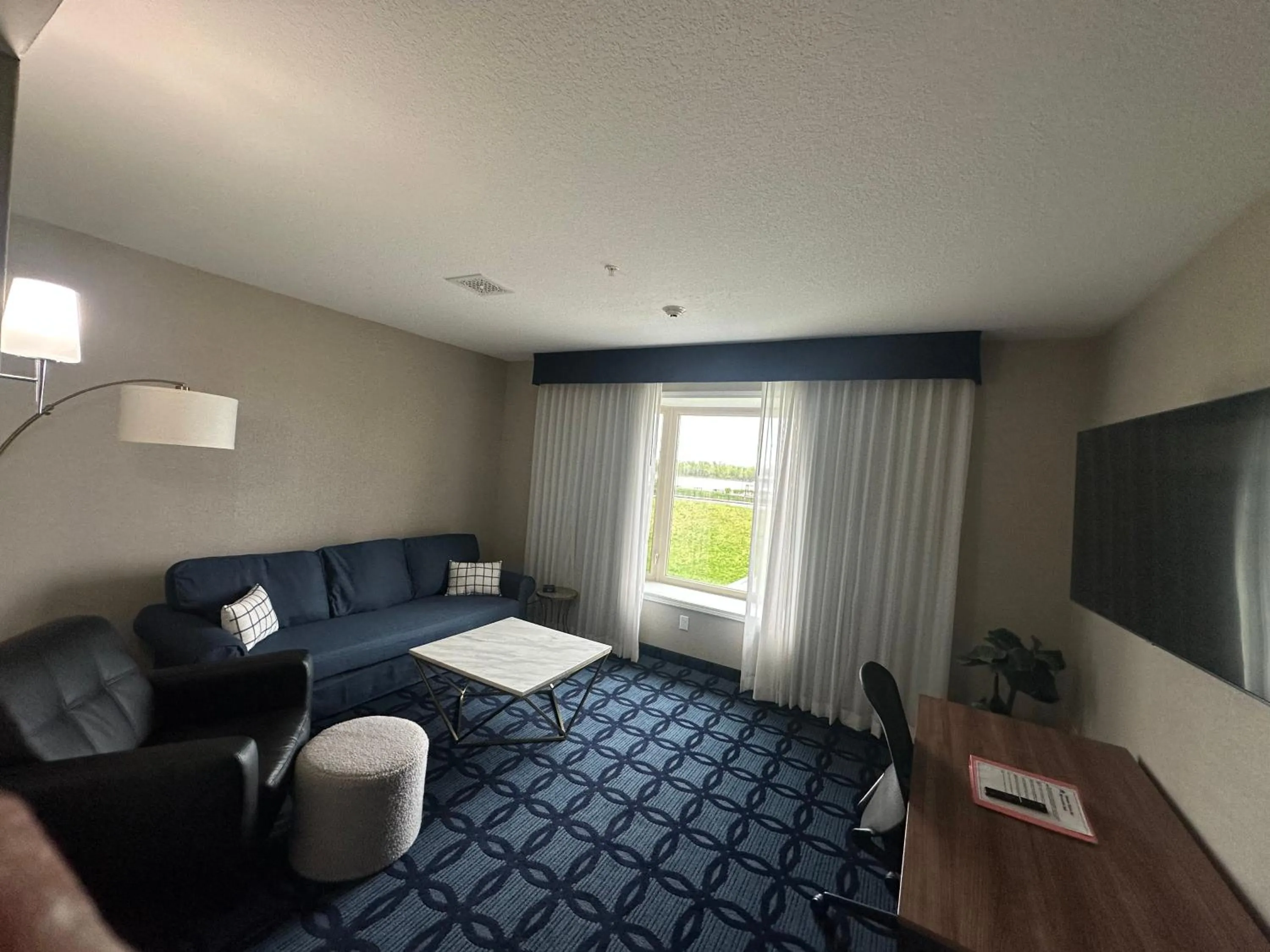 Bed in Riverside inn hannibal