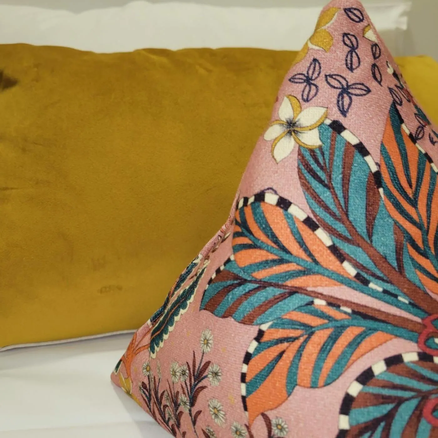 Bed in Hotelo Lyon Ainay