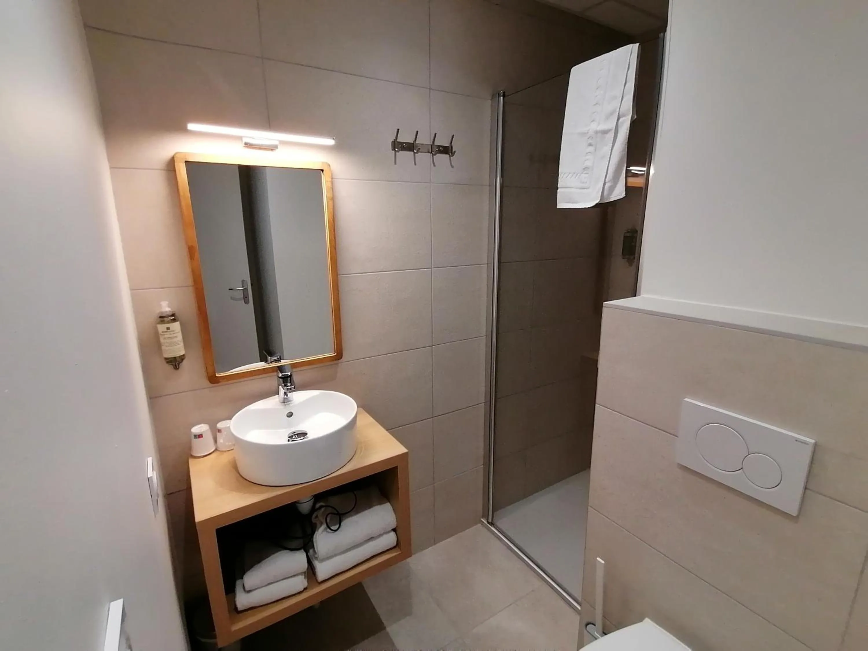 Bathroom in Hotelo Lyon Ainay