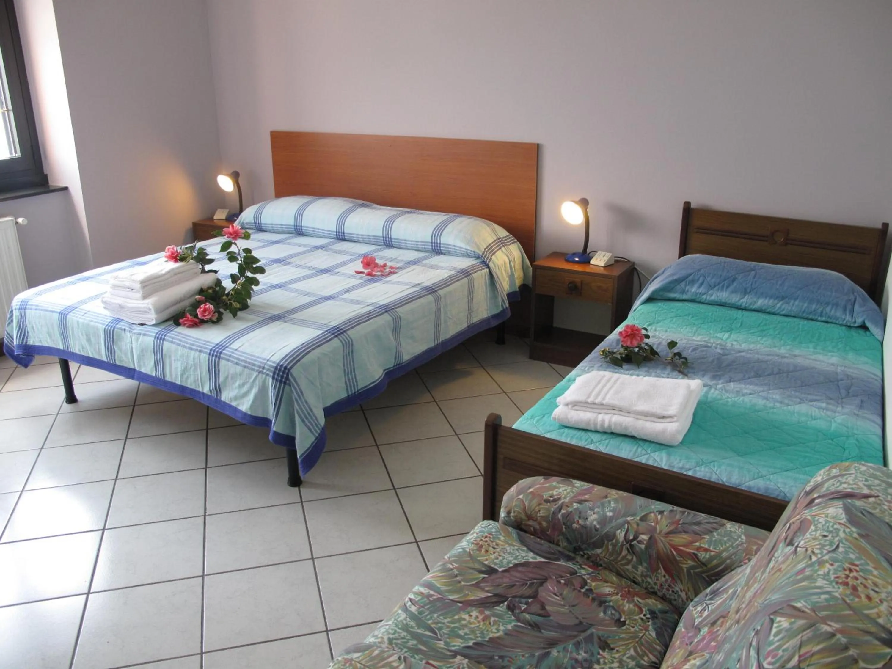 Photo of the whole room, Bed in Residence Le Azalee & SPA