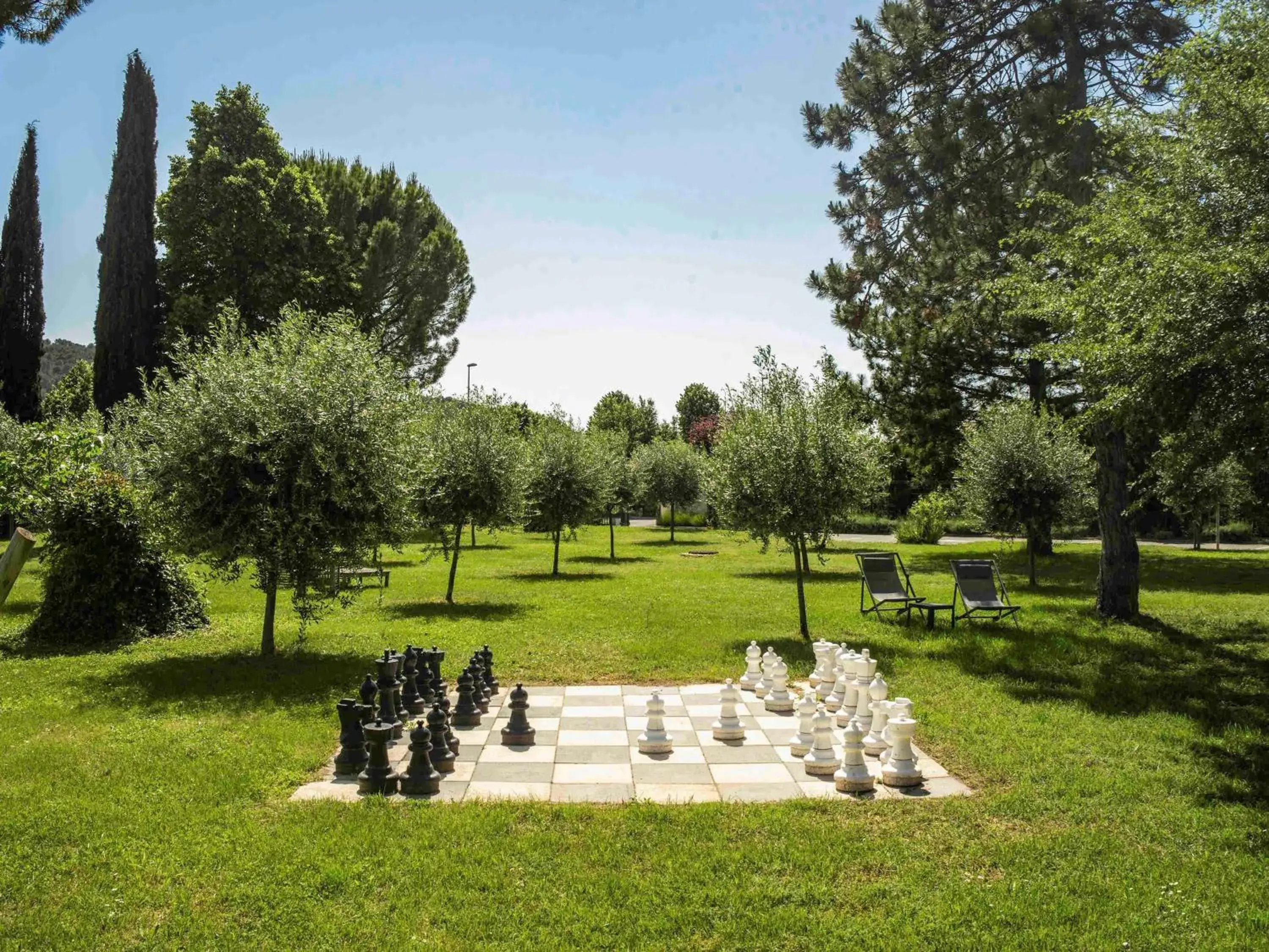 Property building in ibis Aix en Provence Property building in ibis Aix en Provence
