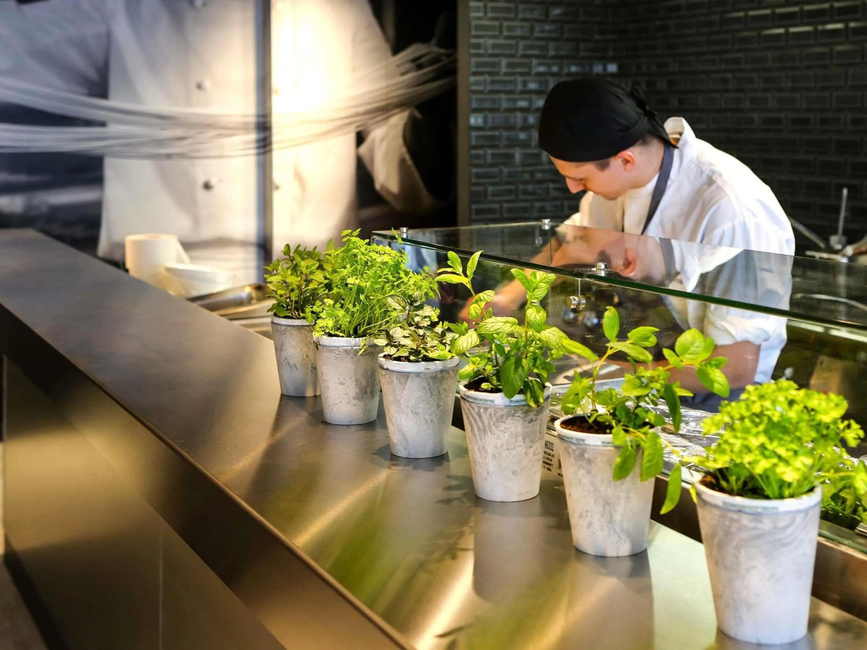 Restaurant/places to eat in ibis Aix en Provence